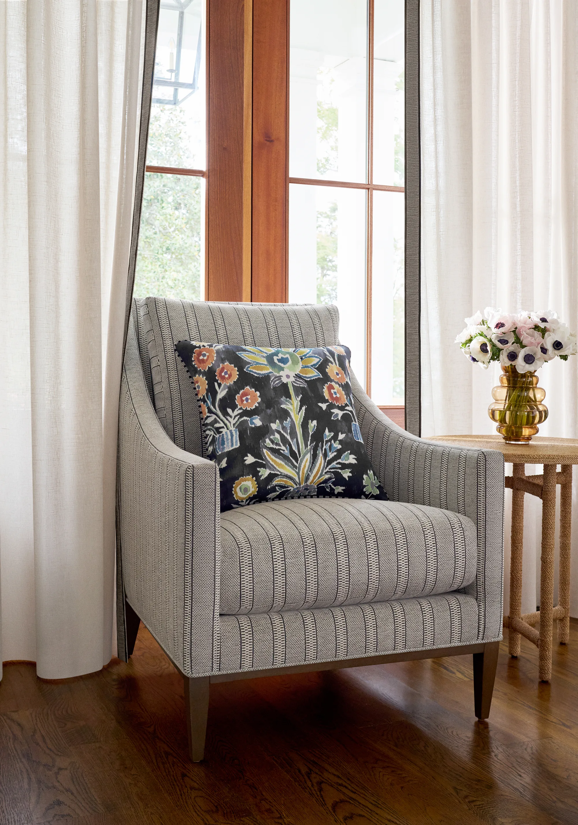 Thibaut Lilia Print in Ebony (F711120)