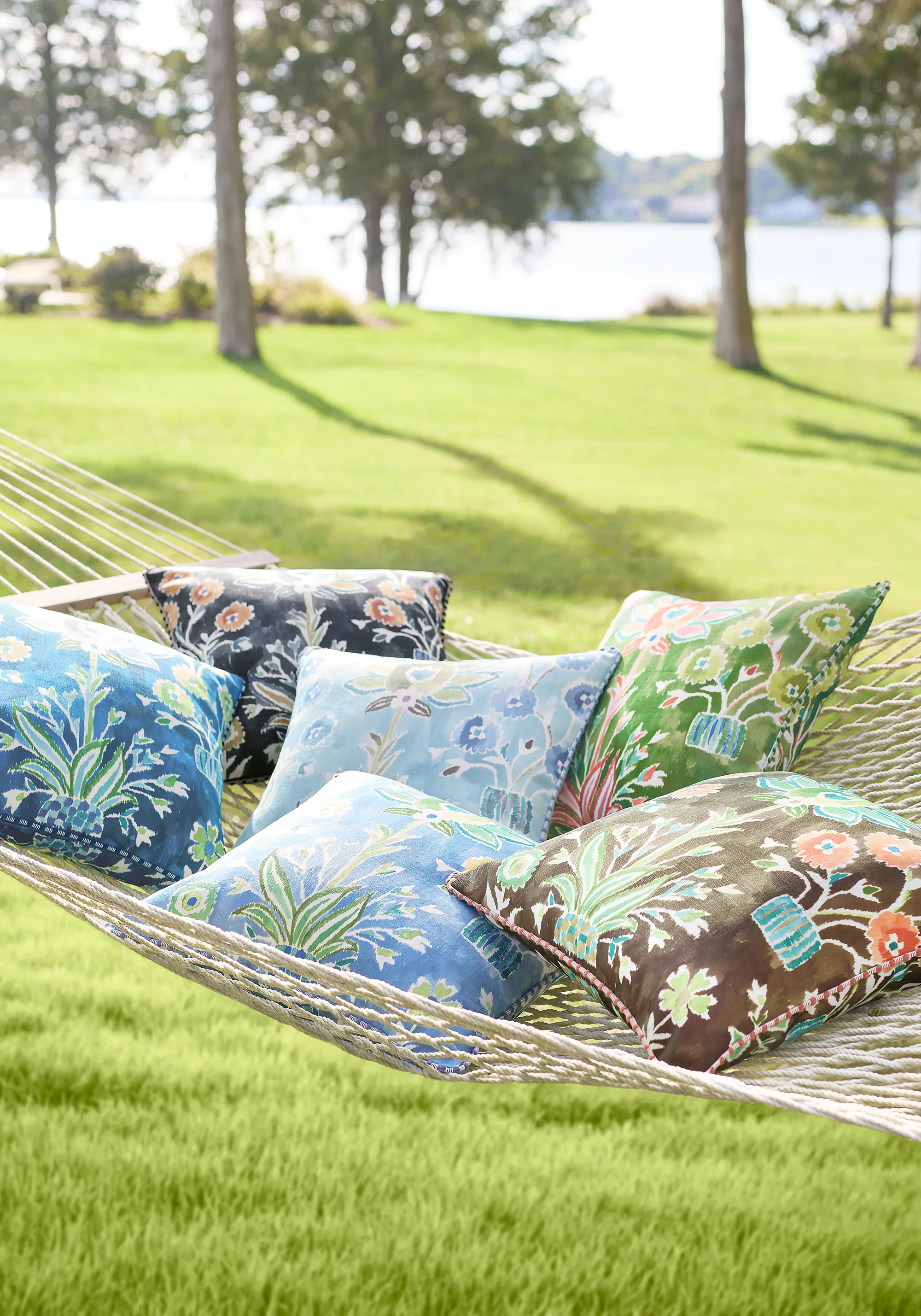 Thibaut Lilia Print in Mineral (F711117)
