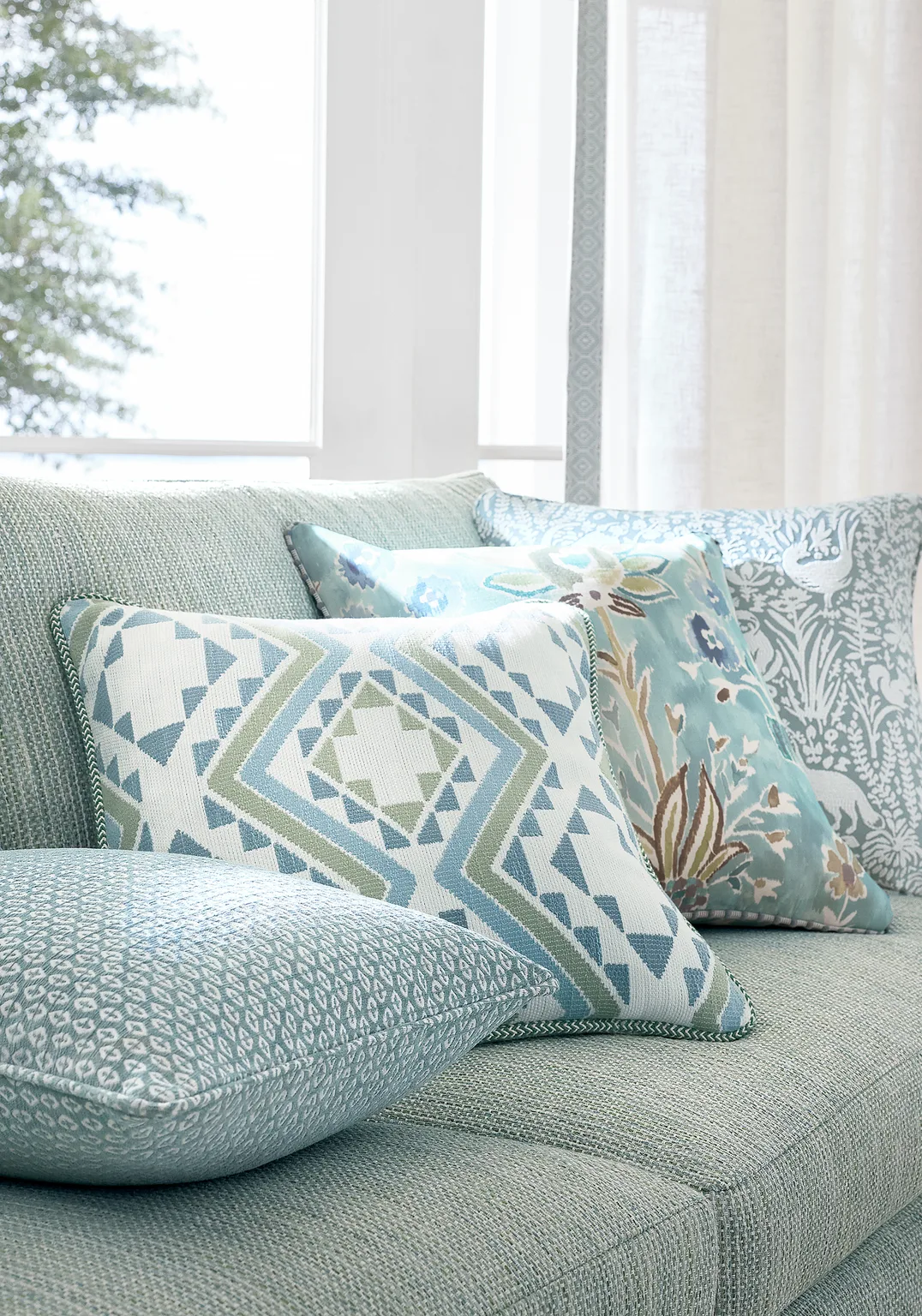 Thibaut Lilia Print in Mineral (F711117)