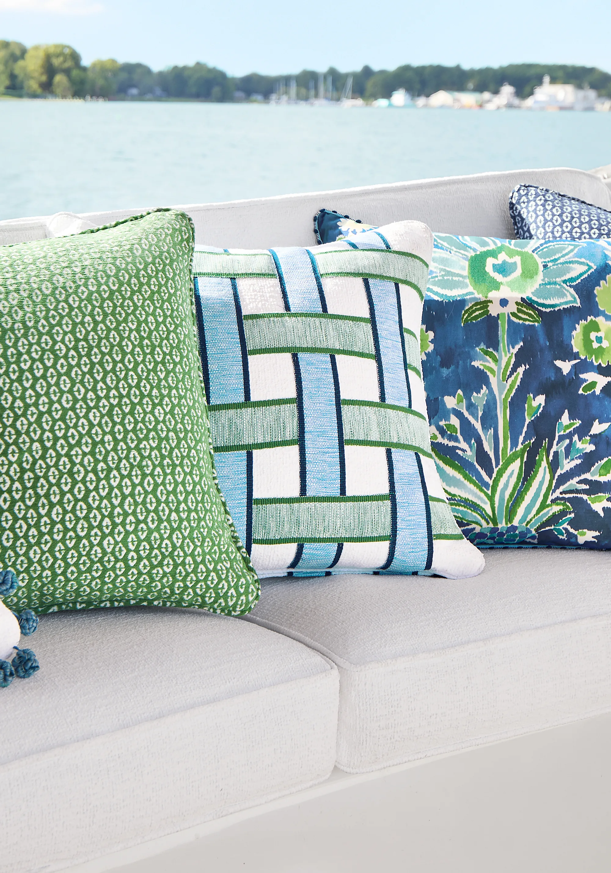Thibaut Lilia Print in Navy (F711115)