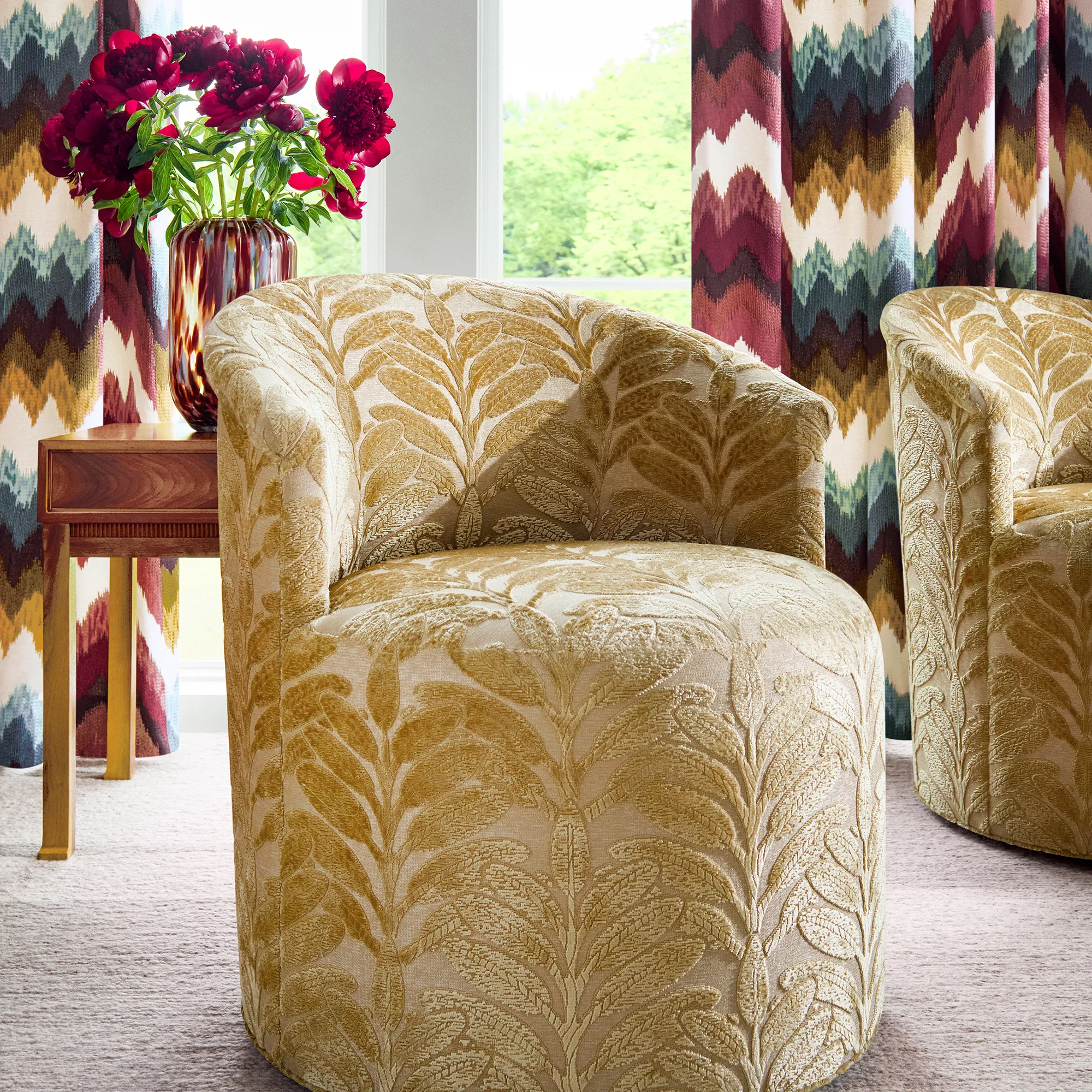 Anna French Linden Velvet in Soft Gold (AW9203)