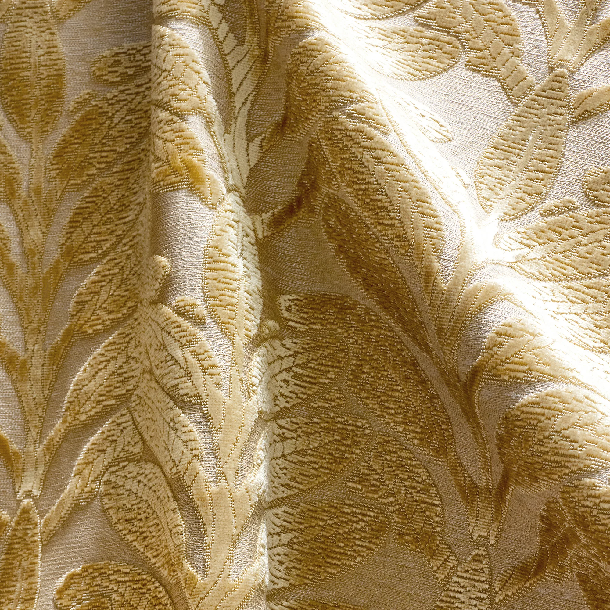Anna French Linden Velvet in Soft Gold (AW9203)