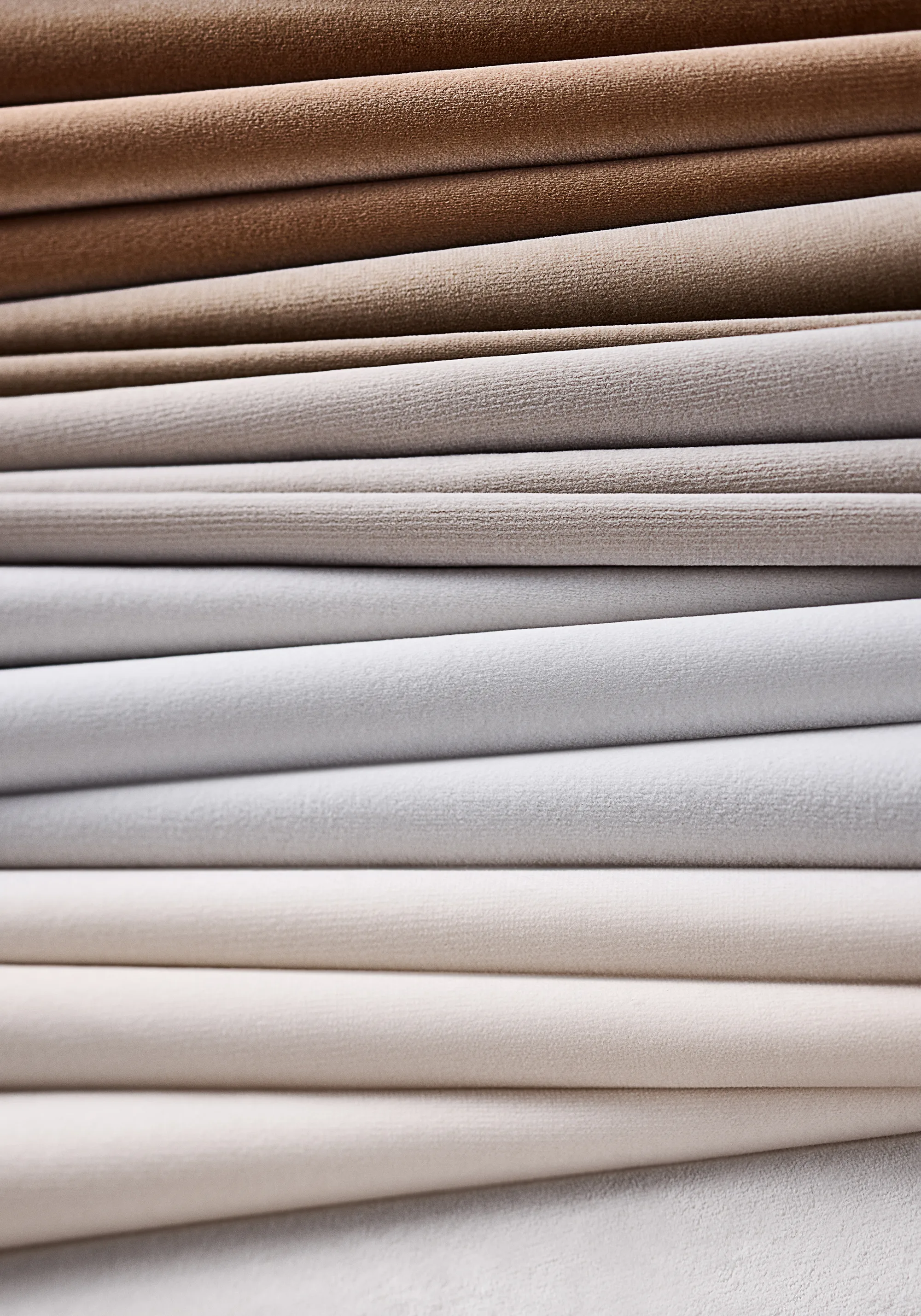 Thibaut Lyra Velvet in Oyster (W8910)