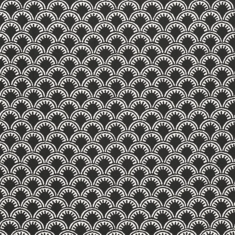 Thibaut Maisie in Black (W74646)