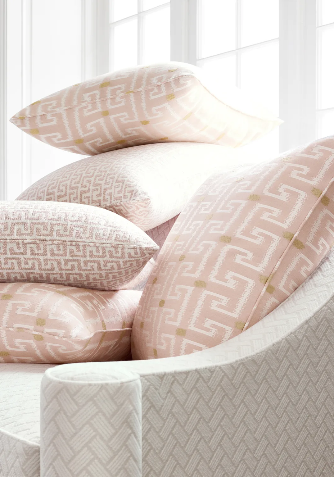 Thibaut Merritt in Blush (W74250)