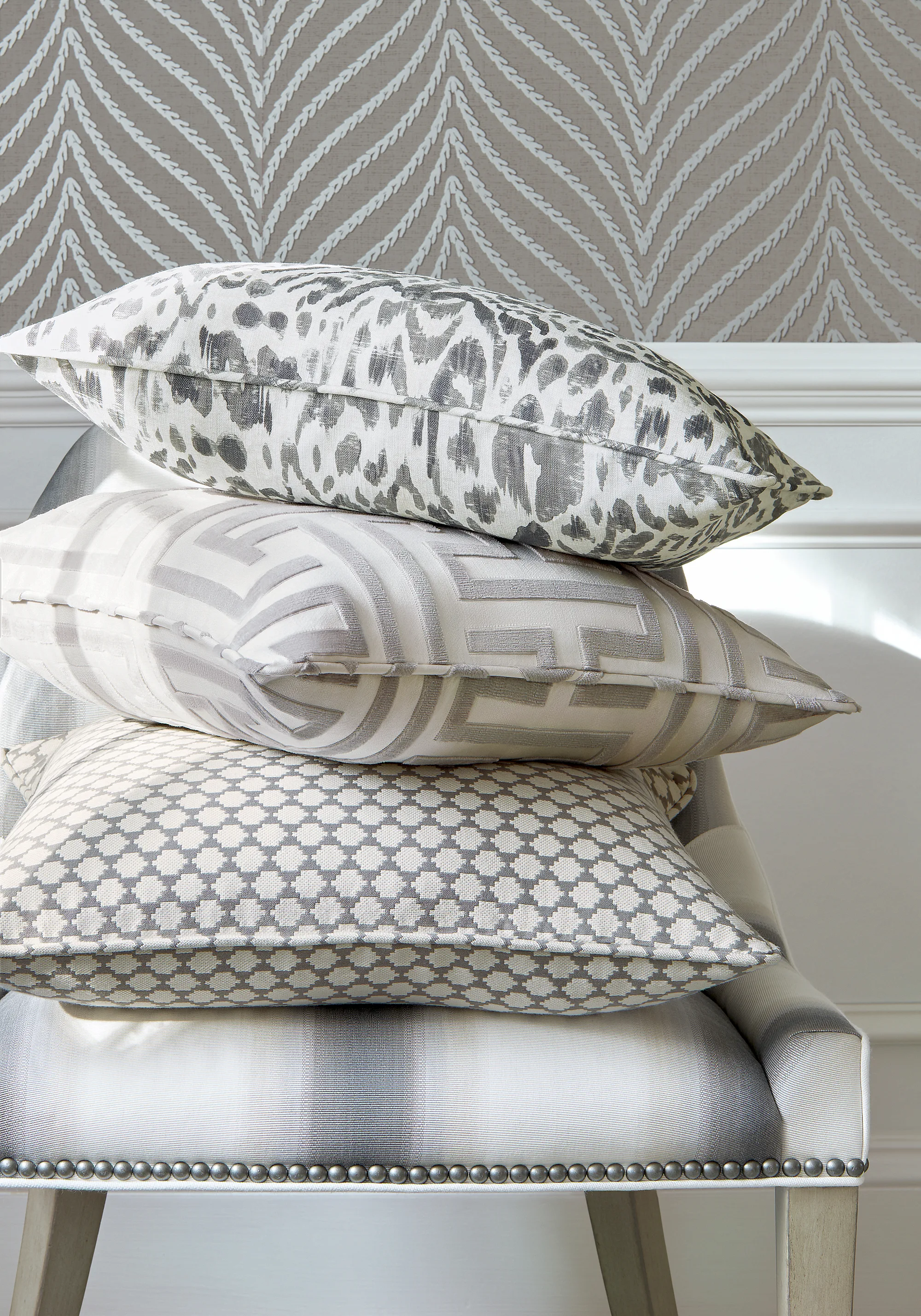 Thibaut Ming Trail in Grey (W775475)