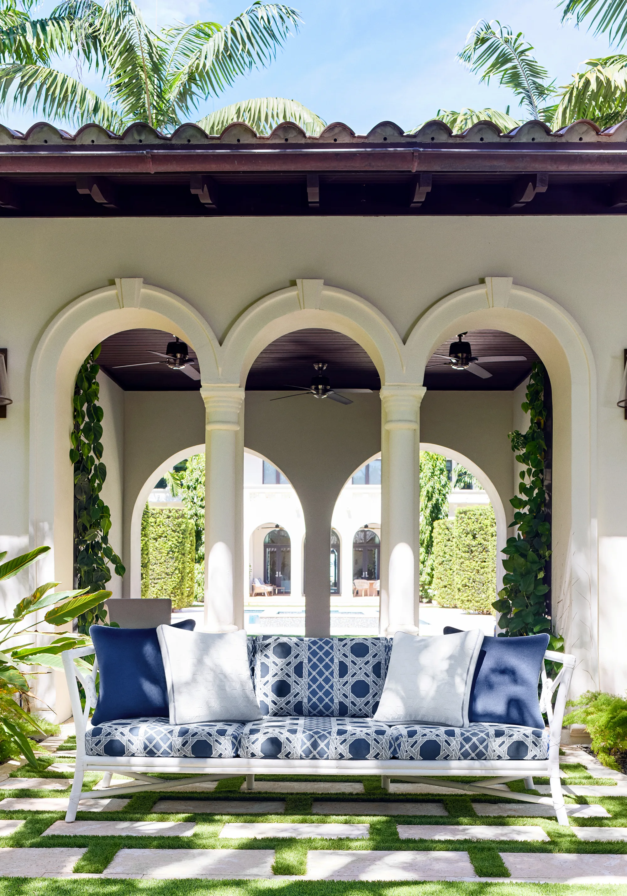 Thibaut Mirasol Velvet in Navy (W81742)