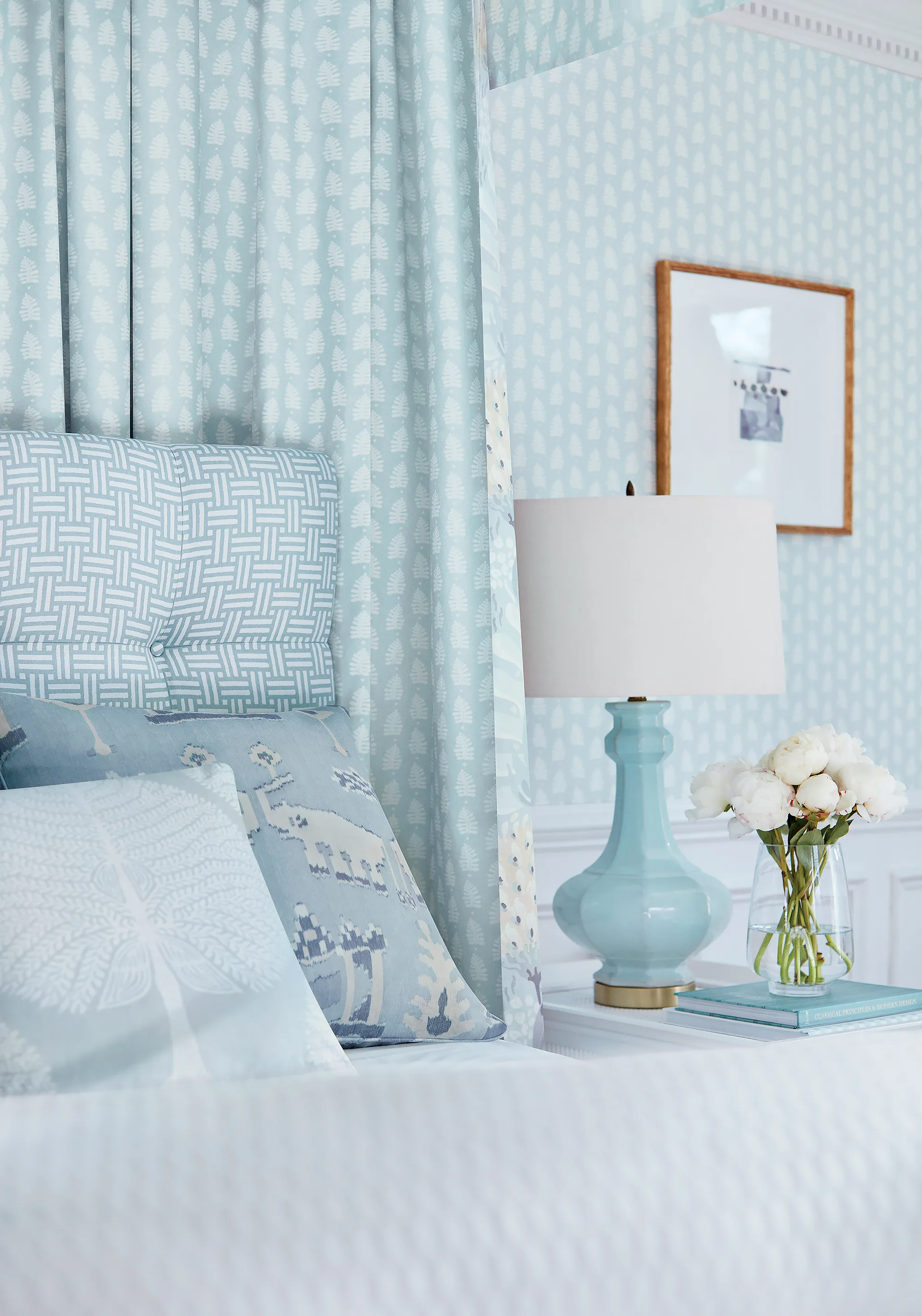 Thibaut Mulberry Tree in Spa Blue (F910600)