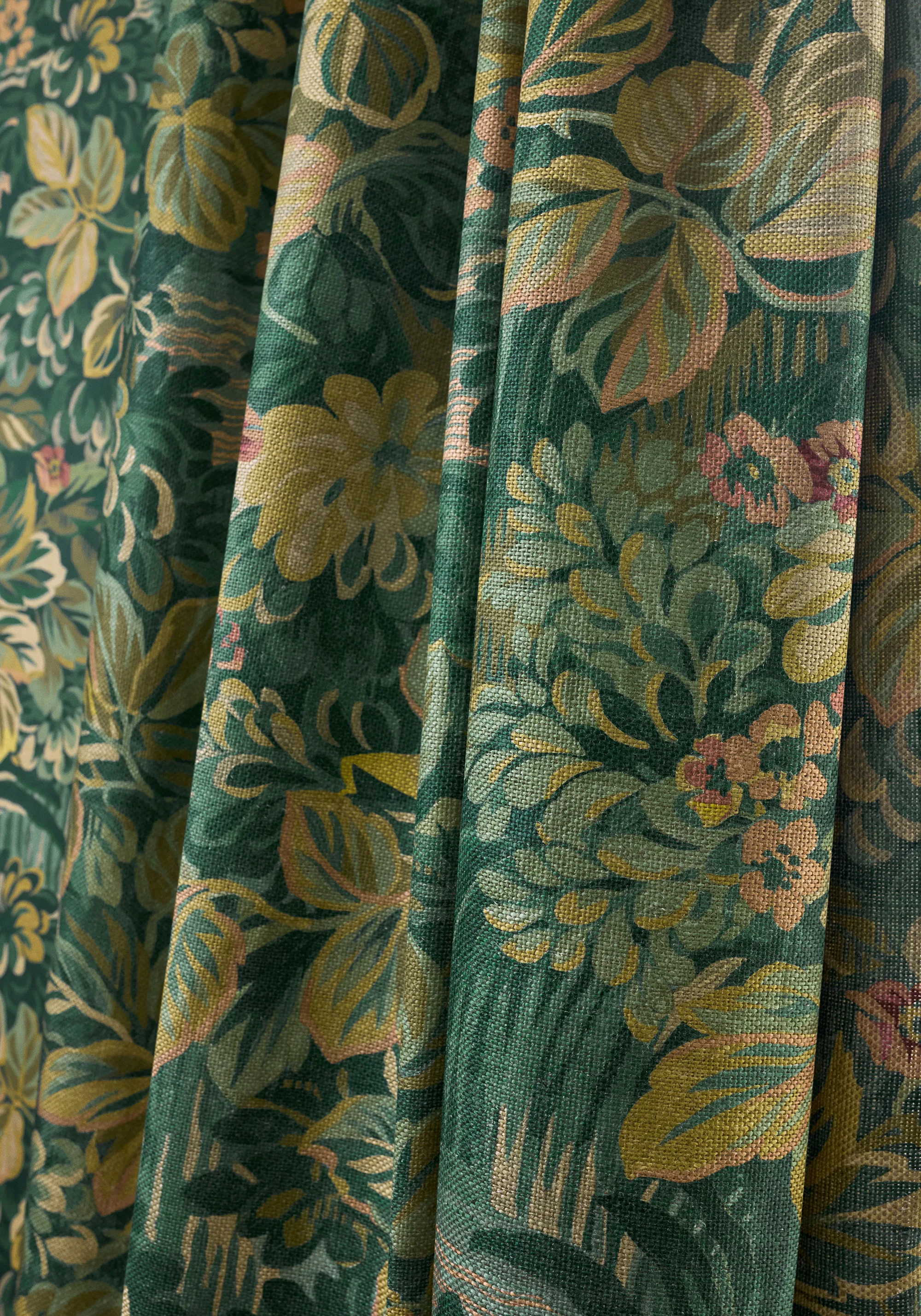Thibaut Night Garden in Peacock (F910530)
