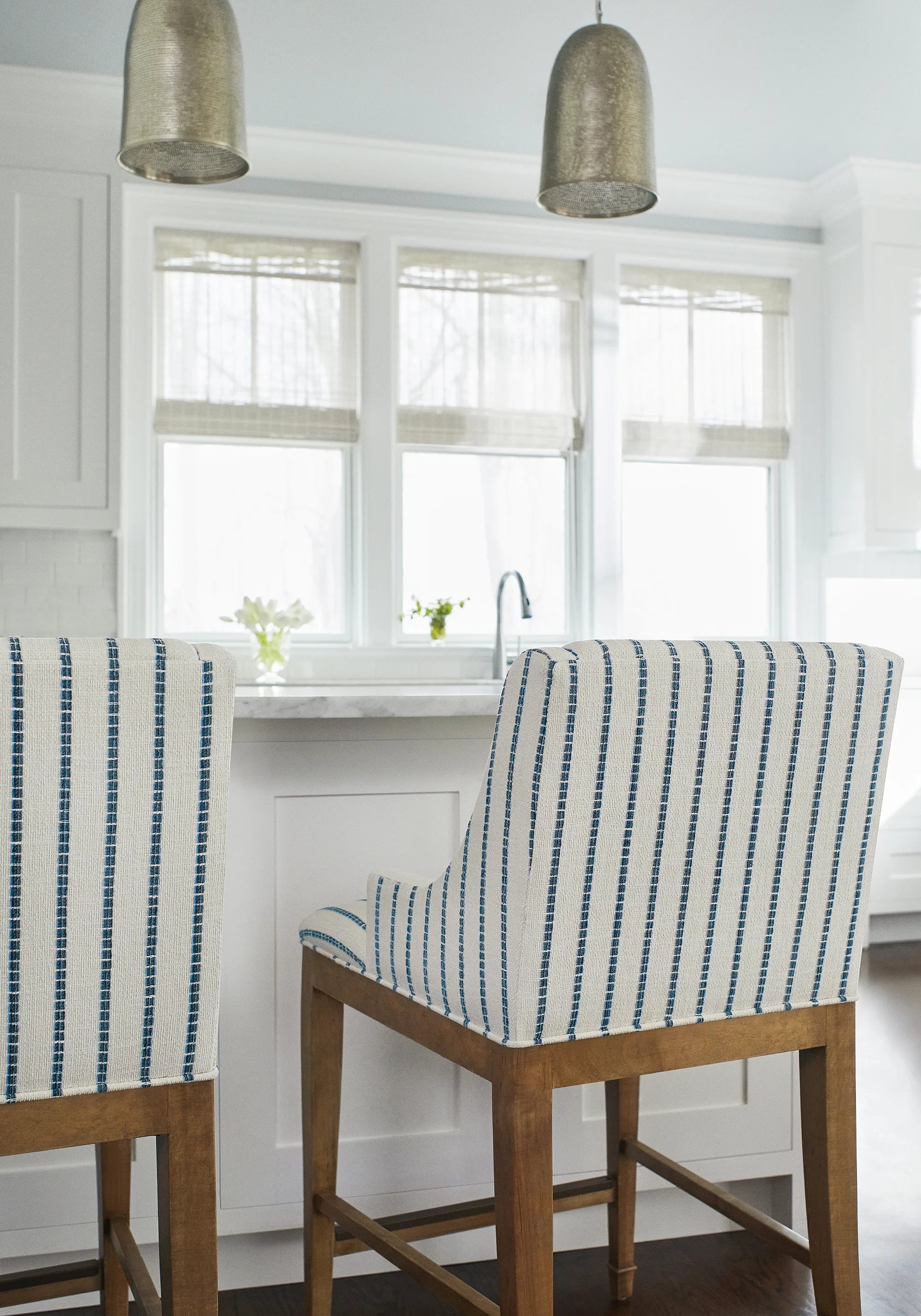 Thibaut Oak Creek Stripe in Indigo (W78337)