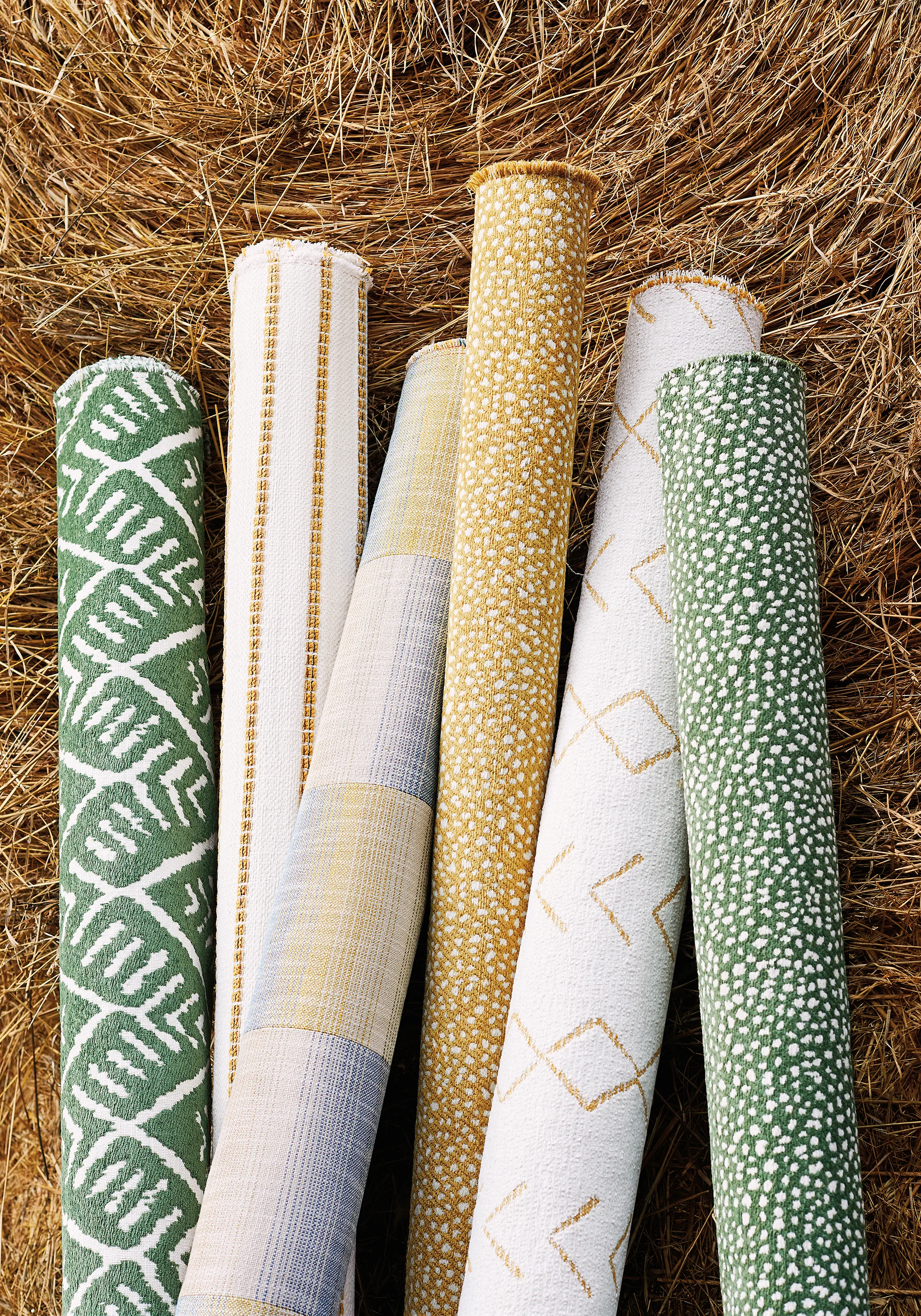 Thibaut Oak Creek Stripe in Straw (W78340)