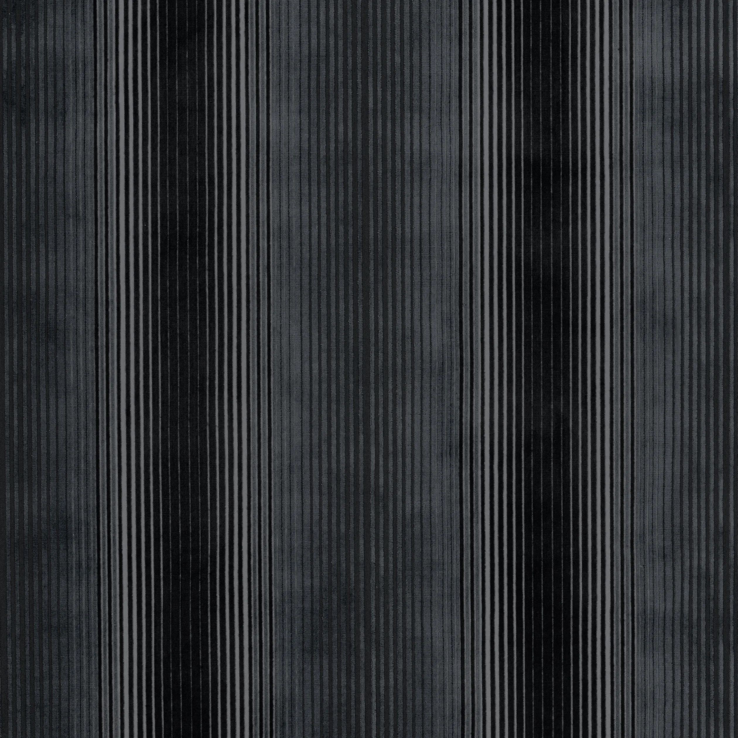 AW9668 | Ombre Velvet – Black