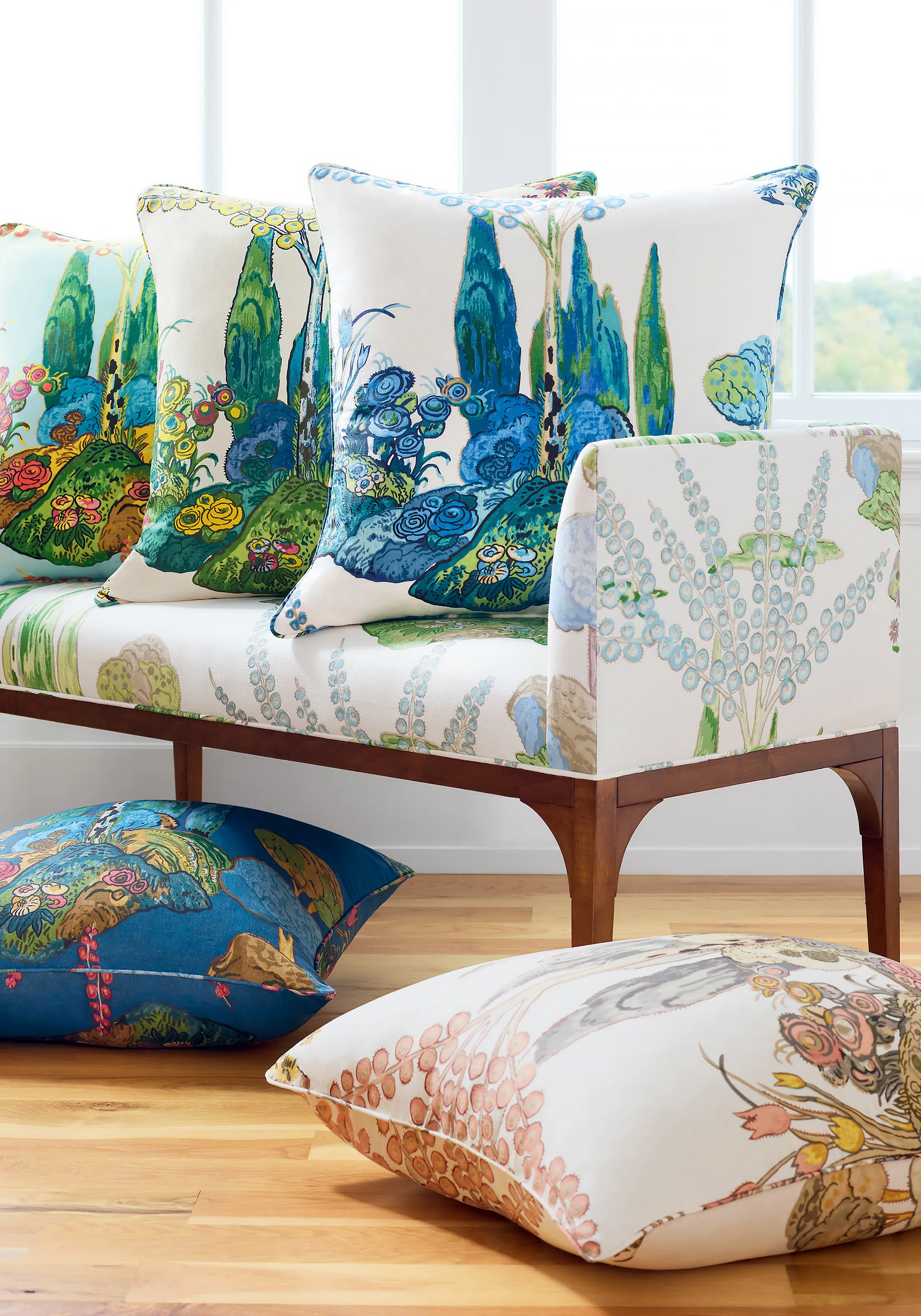 Thibaut Orleans in Blue and Green (F945028)