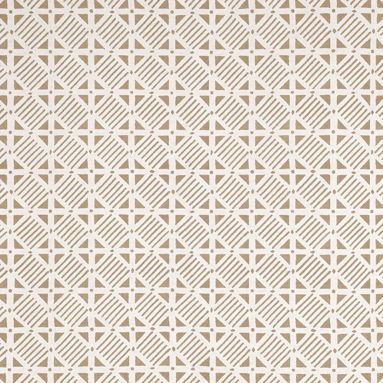 Thibaut Plaza in Camel on Natural (F916223)