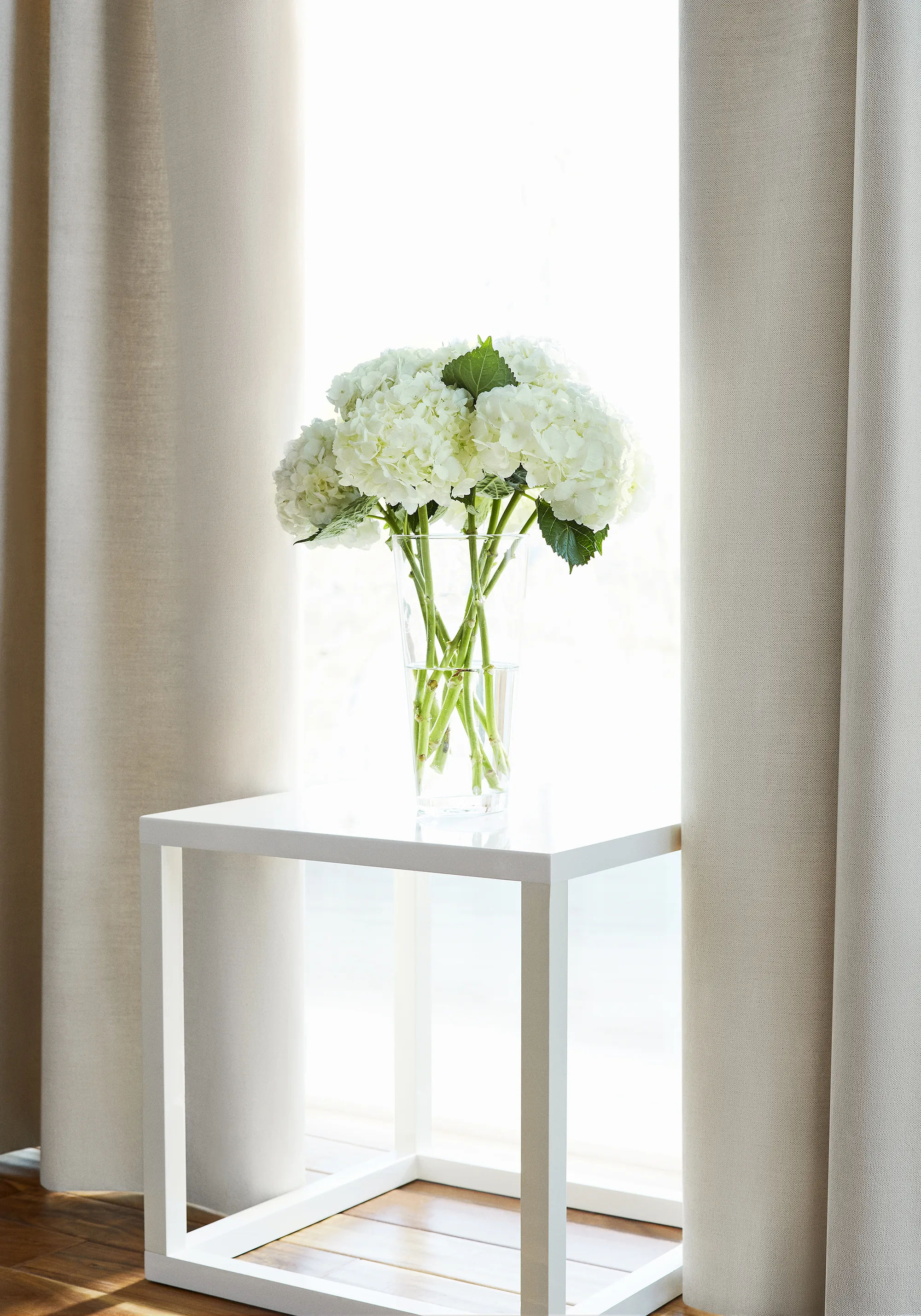 Thibaut Prisma in Almond (W70104)