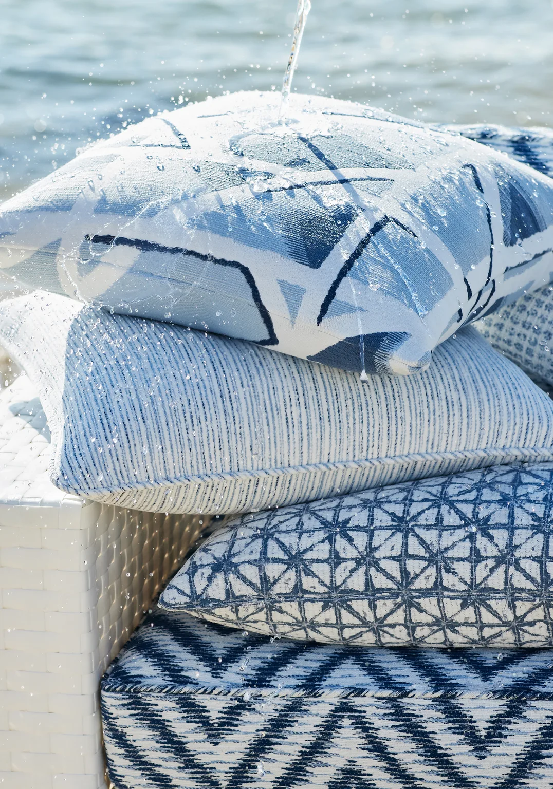 Thibaut Remy Dot in Sky (W8705)