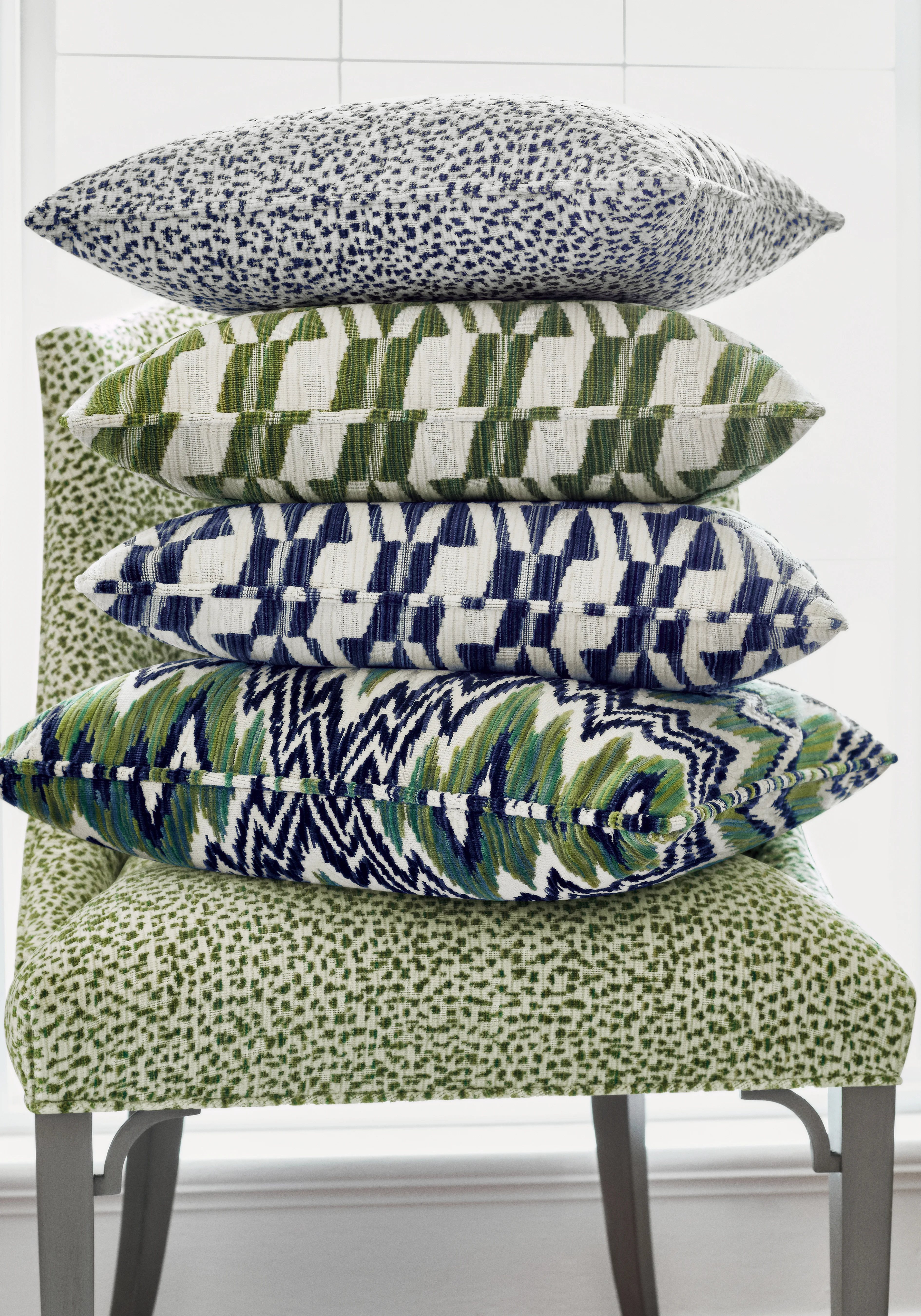 Thibaut Rhythm Velvet in Emerald and Navy (W72817)
