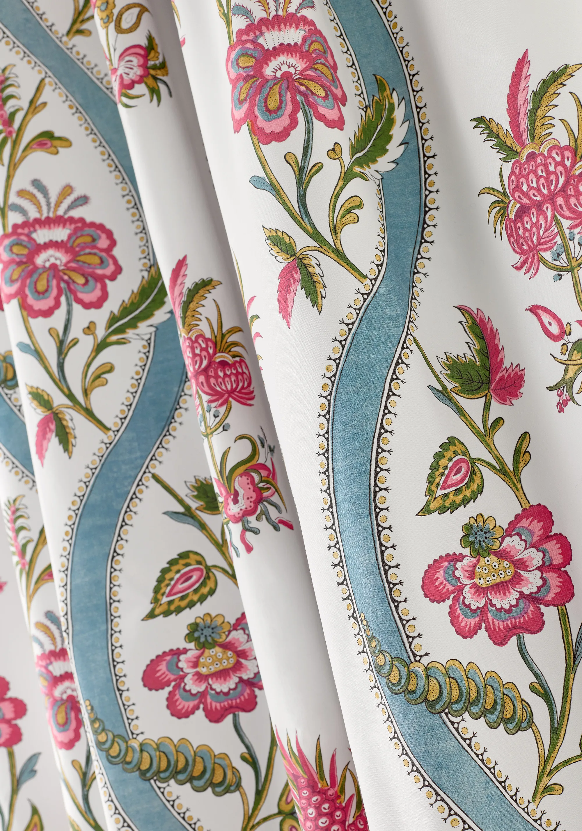 Thibaut Ribbon Floral in Raspberry and Teal (F936426)