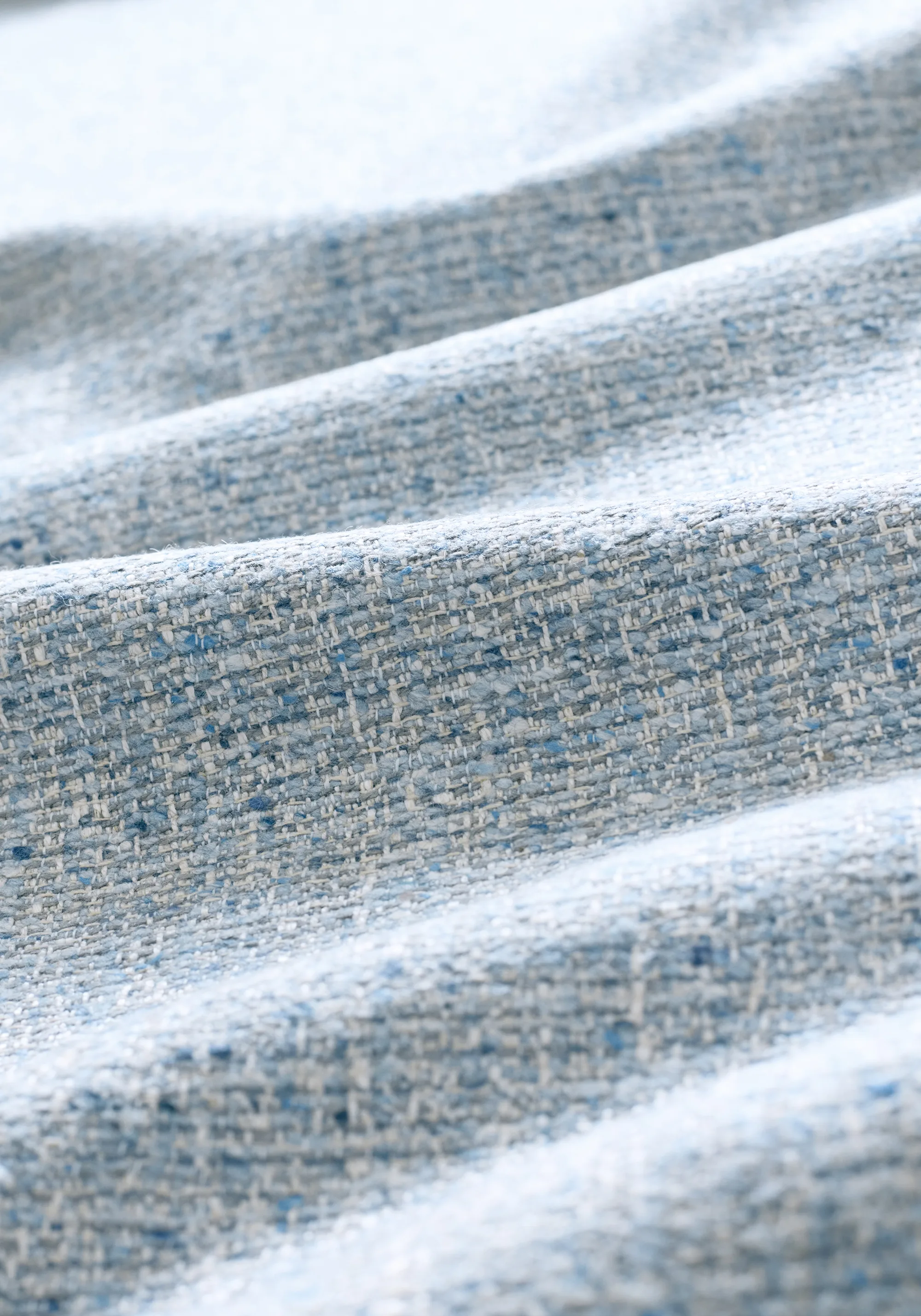 Thibaut Shannon in Waterfall (W80932)