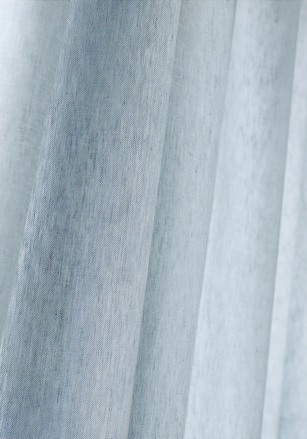 Thibaut Skye Linen in Cornflower (FWW7600)