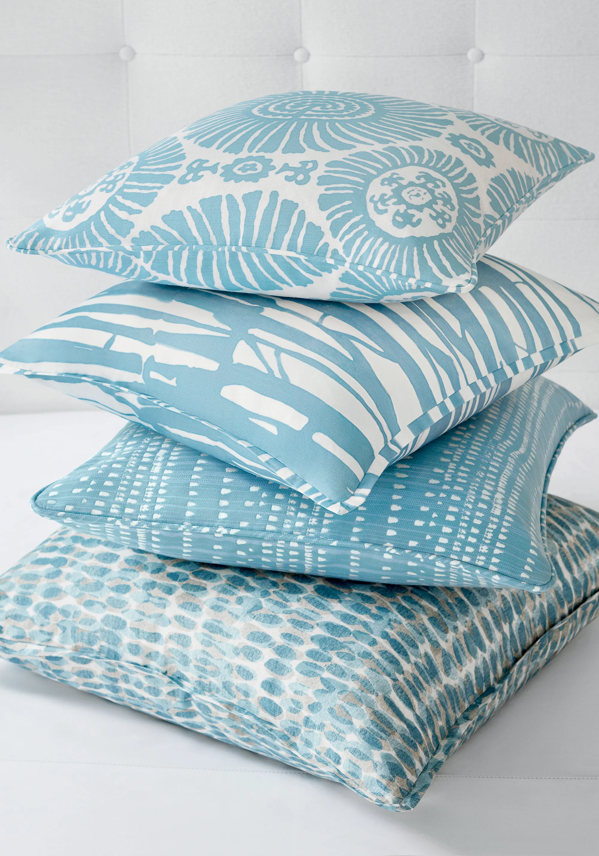 Thibaut Solis in Spa Blue (F910084)