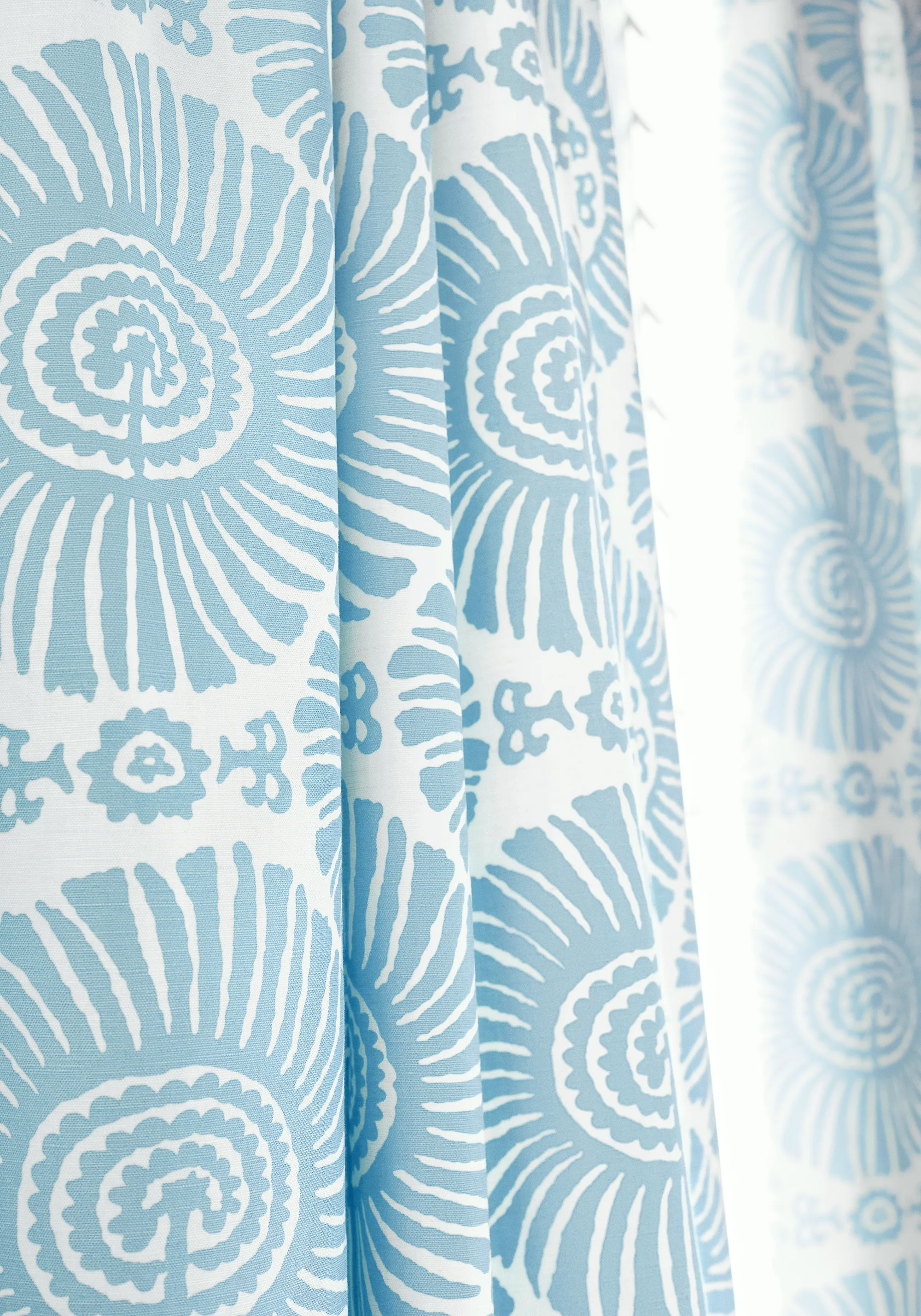 Thibaut Solis in Spa Blue (F910084)