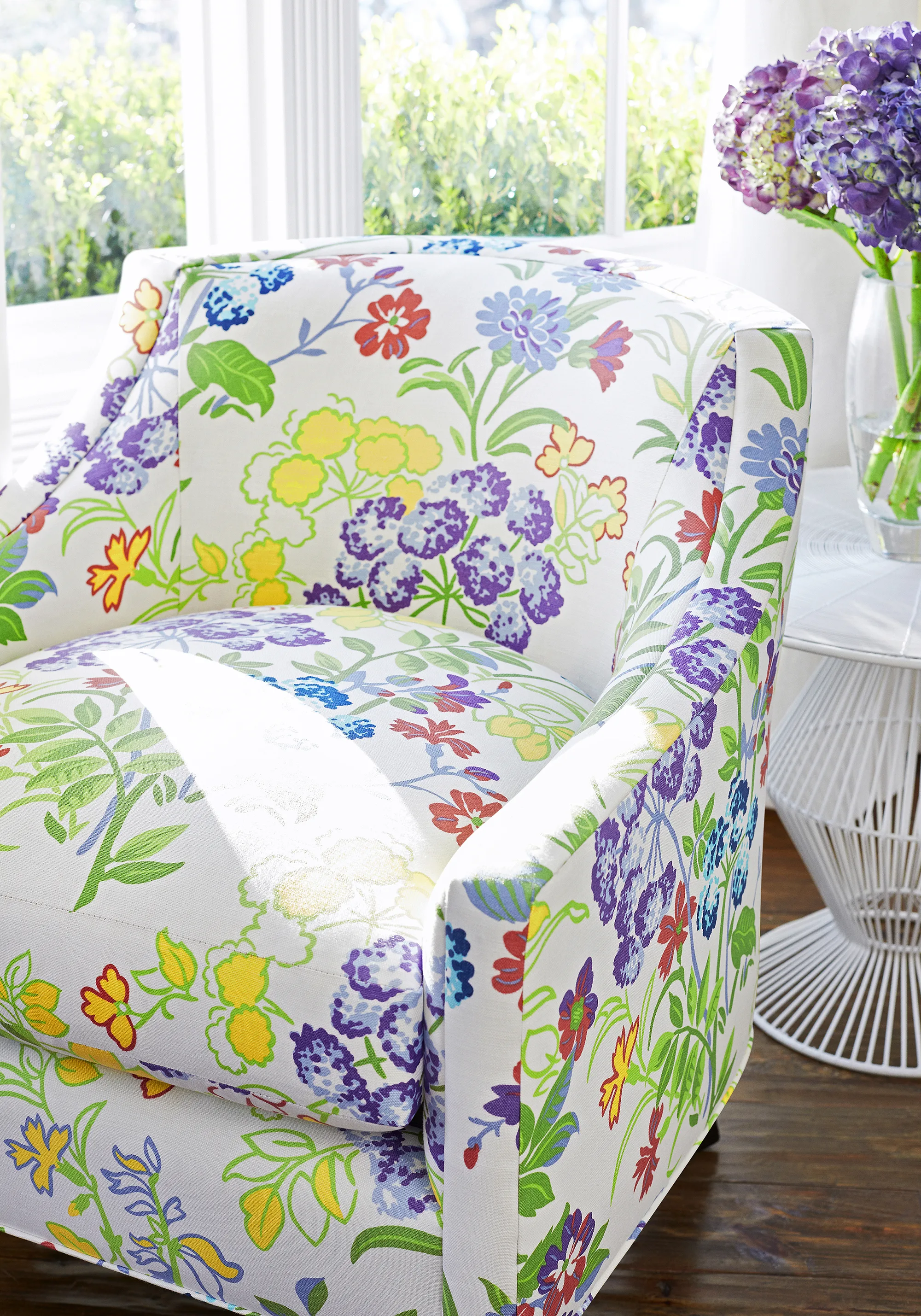 Thibaut Spring Garden in Brights (F914341)