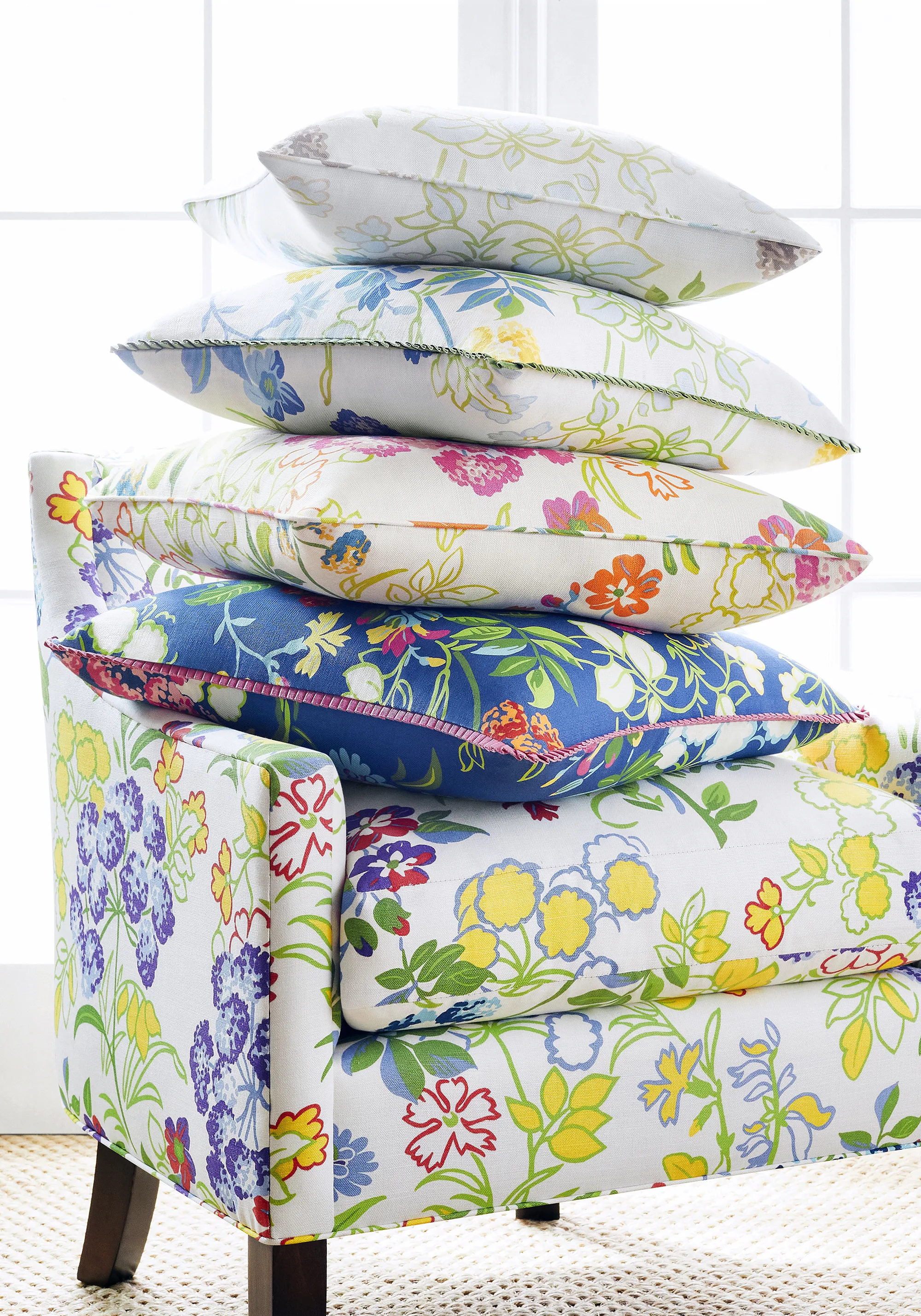 Thibaut Spring Garden in Spa Blue (F914339)