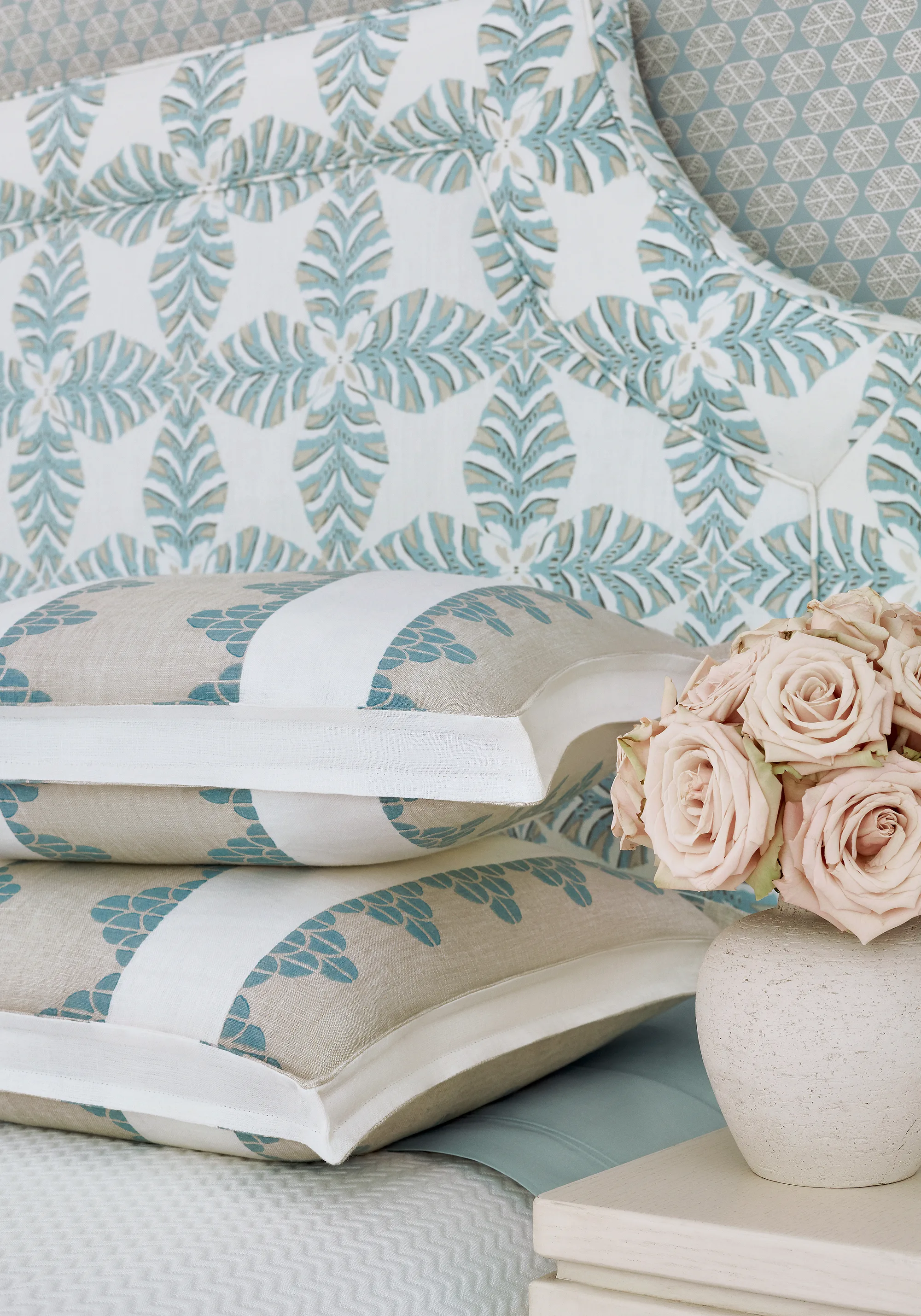 Thibaut Starleaf in Aqua (F92972)