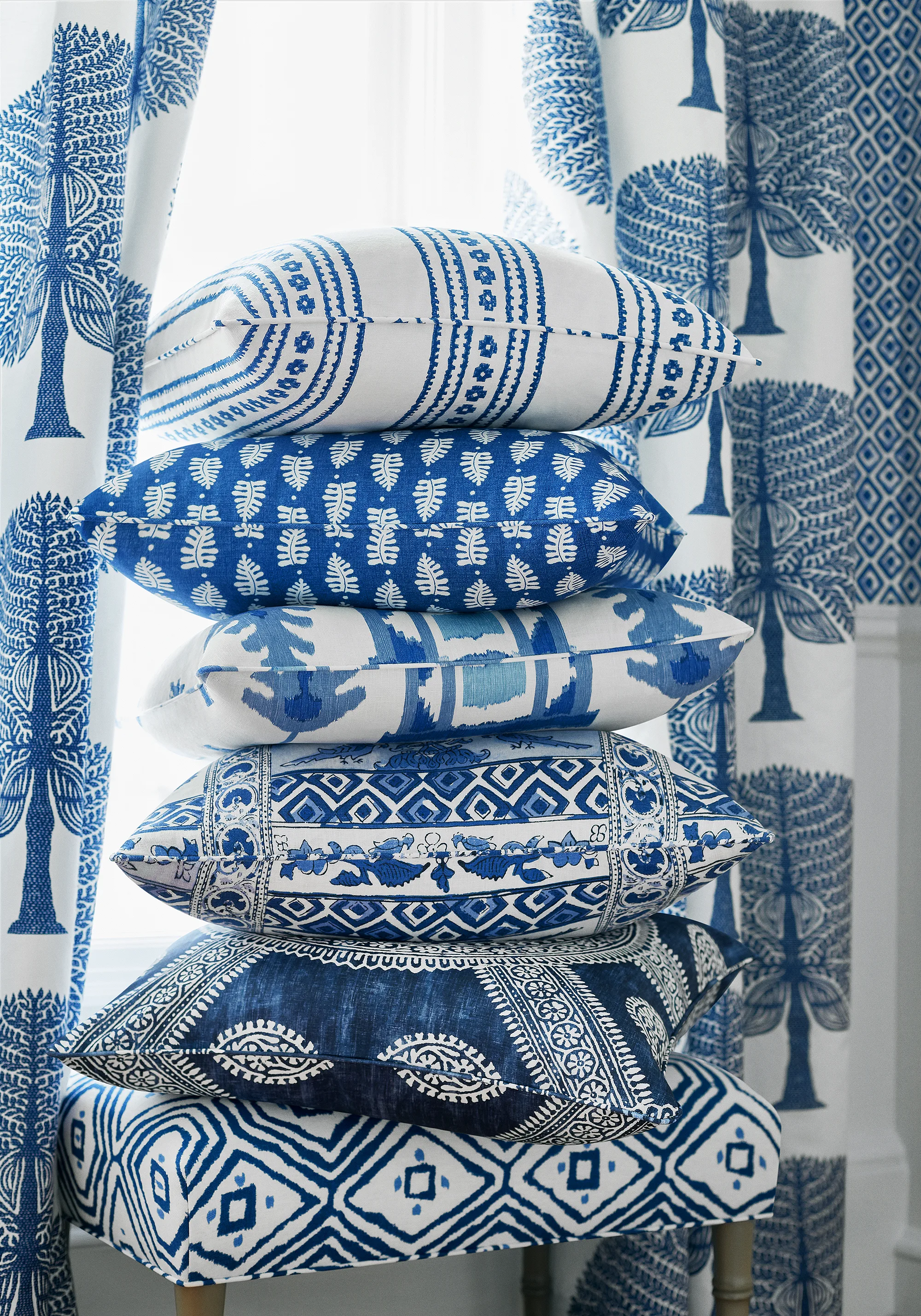 Thibaut Stonington in Navy (F910635)