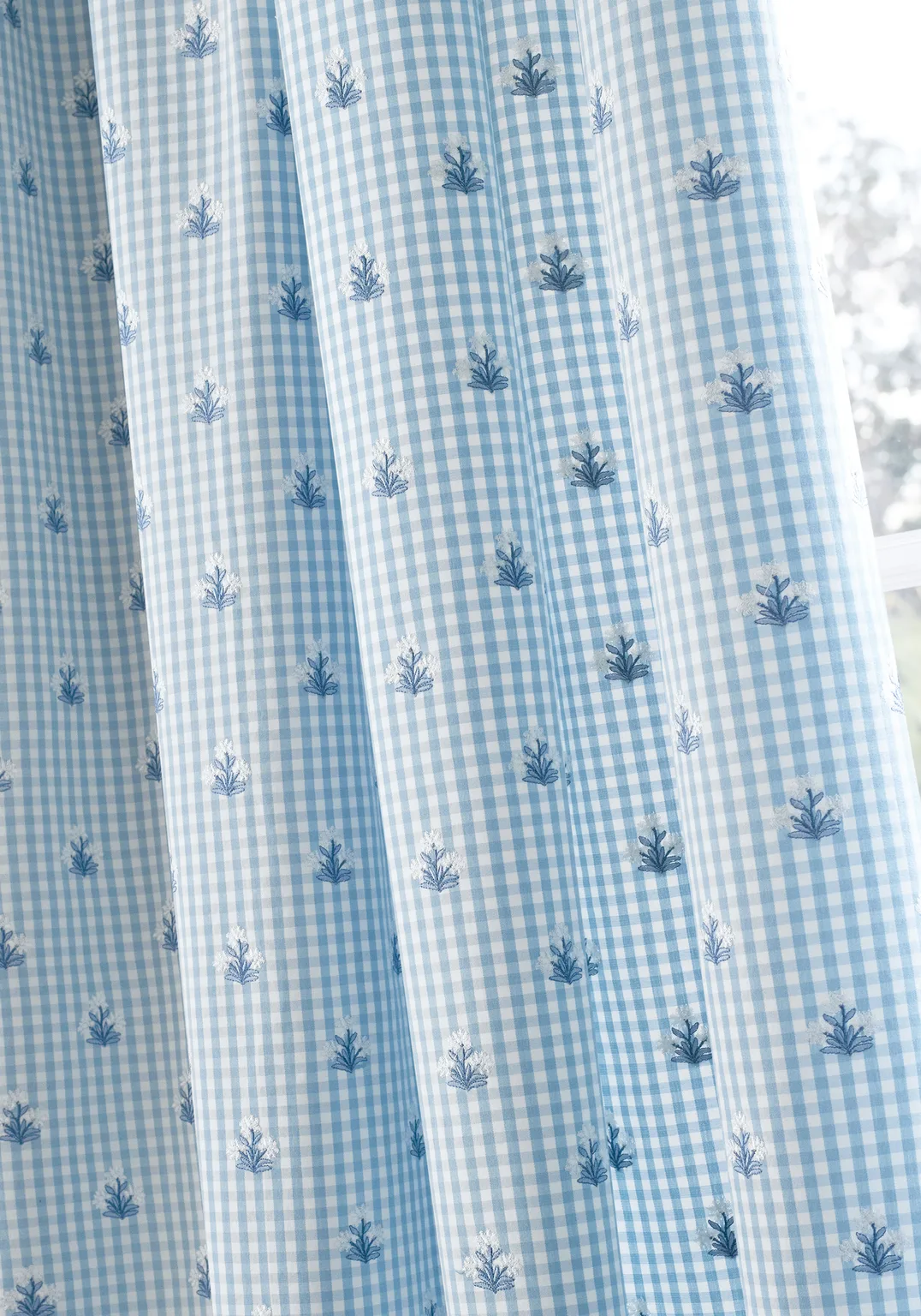 Anna French Sue Belle Embroidery in Sky (AW10760)
