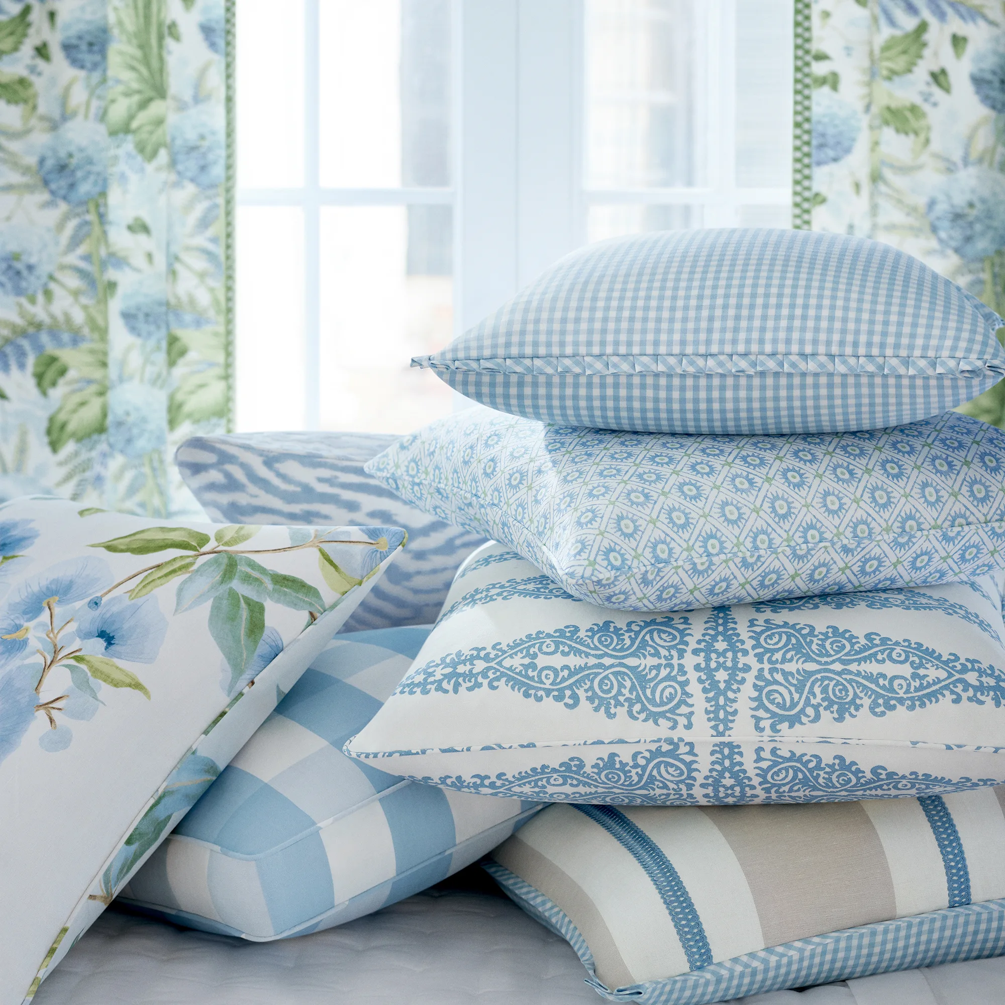 Anna French Tadoba Velvet in Sky (AW24520)