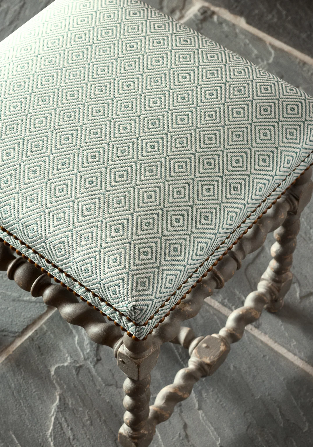 Thibaut Theo in Hemlock (W9133)