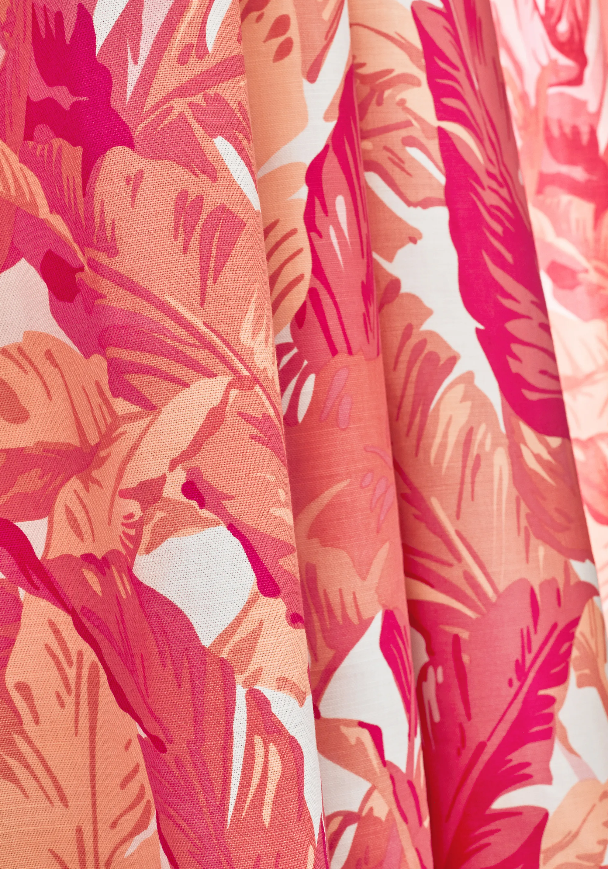 Thibaut Travelers Palm in Pink and Coral (F910130)