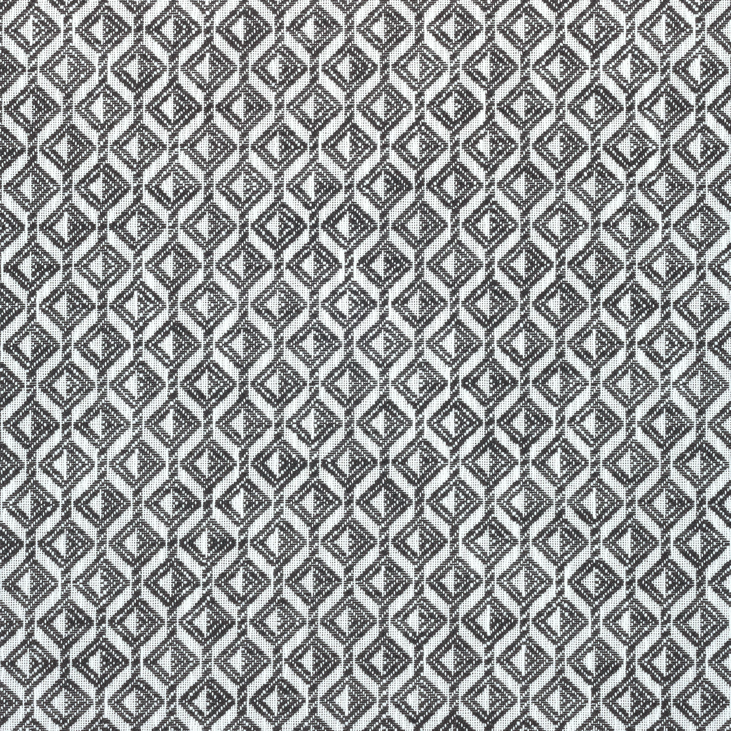 W73459 | Trion – Charcoal