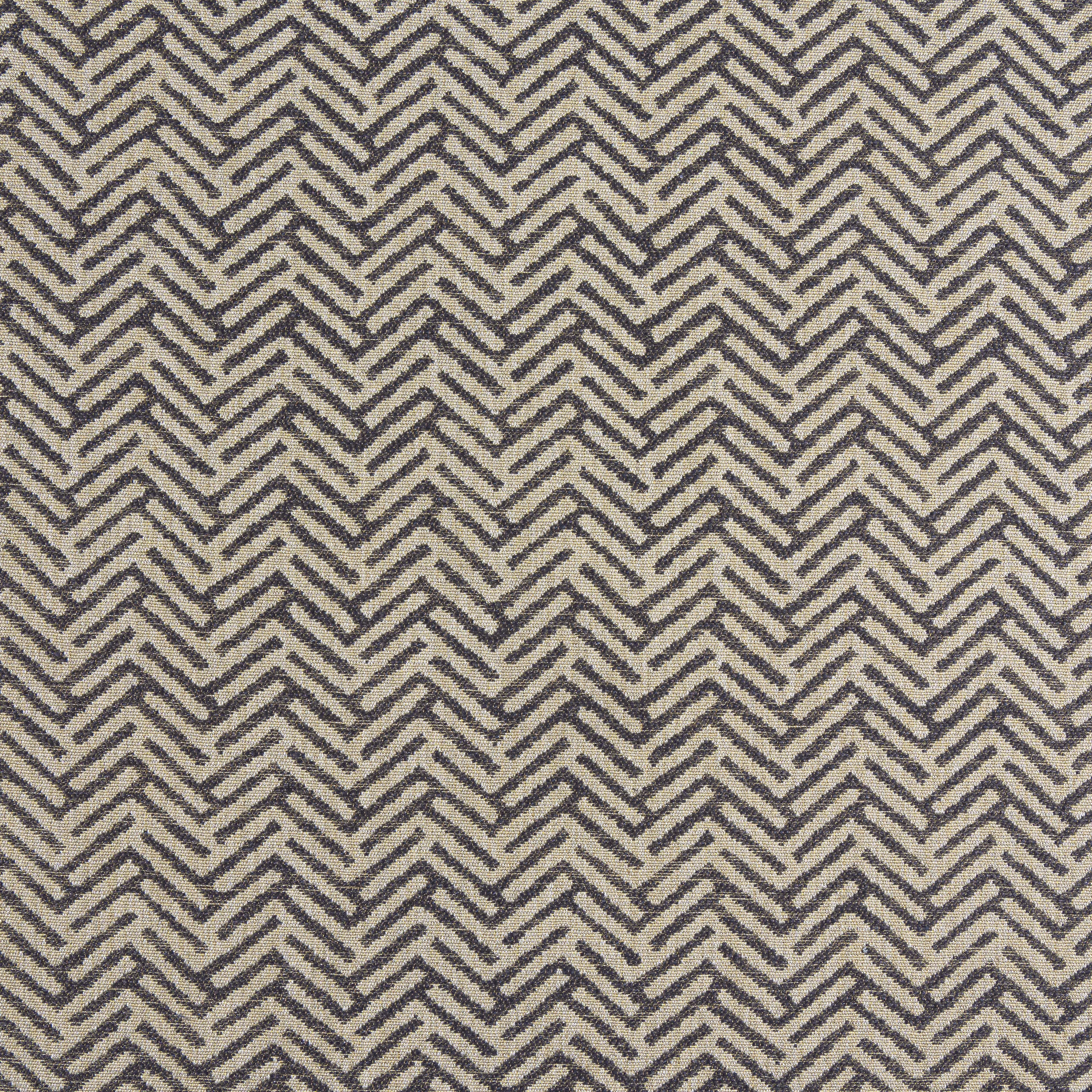 Thibaut Varenna in Smoke (W8114)
