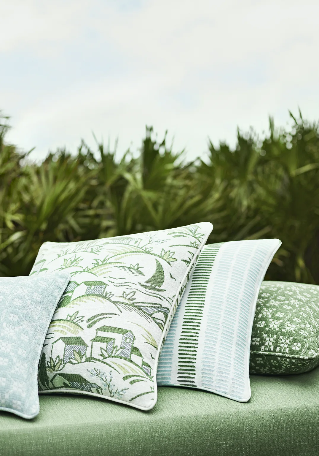Thibaut Vista in Kelly Green (W73386)