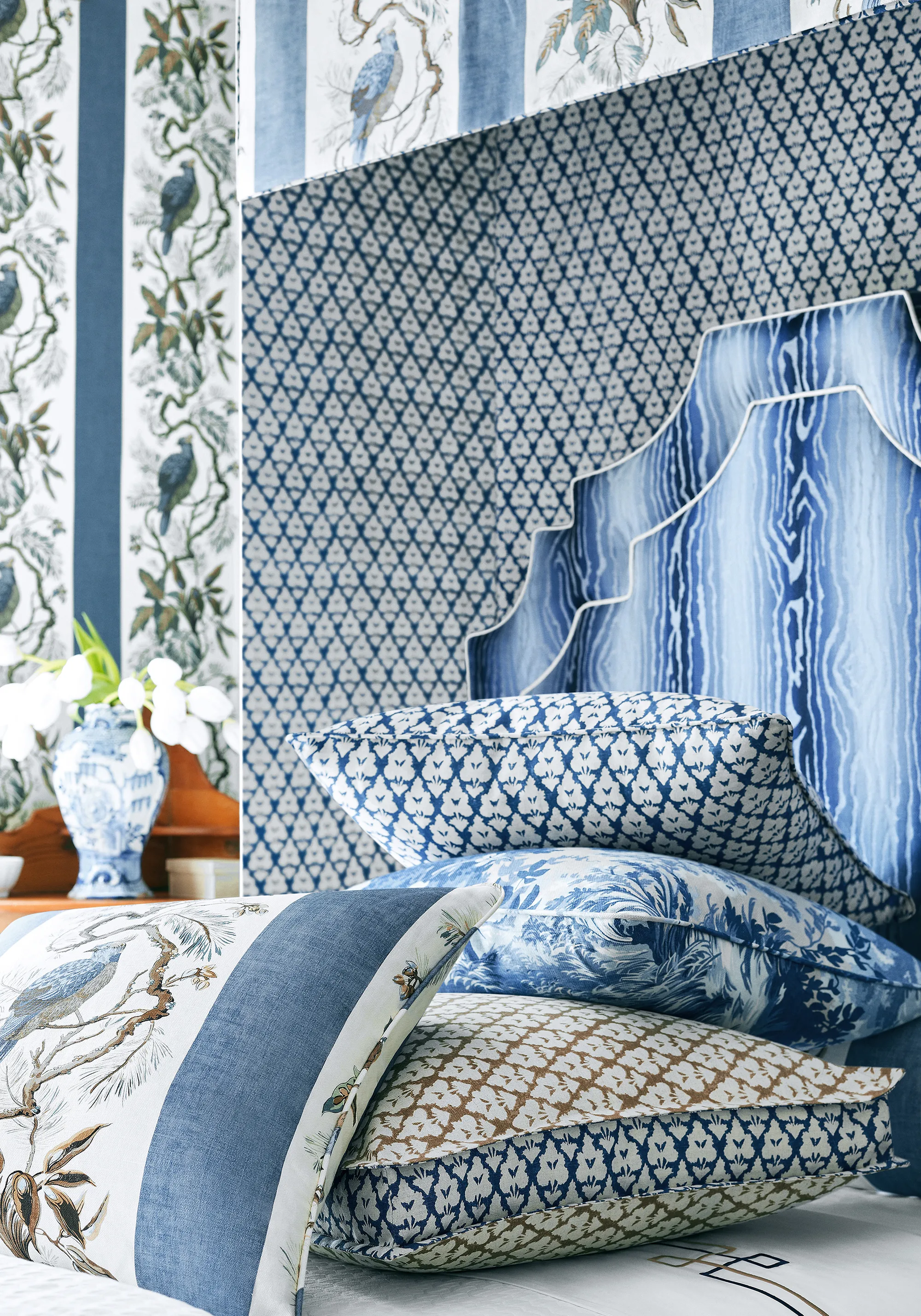 Thibaut Williamson in Blue (F910861)