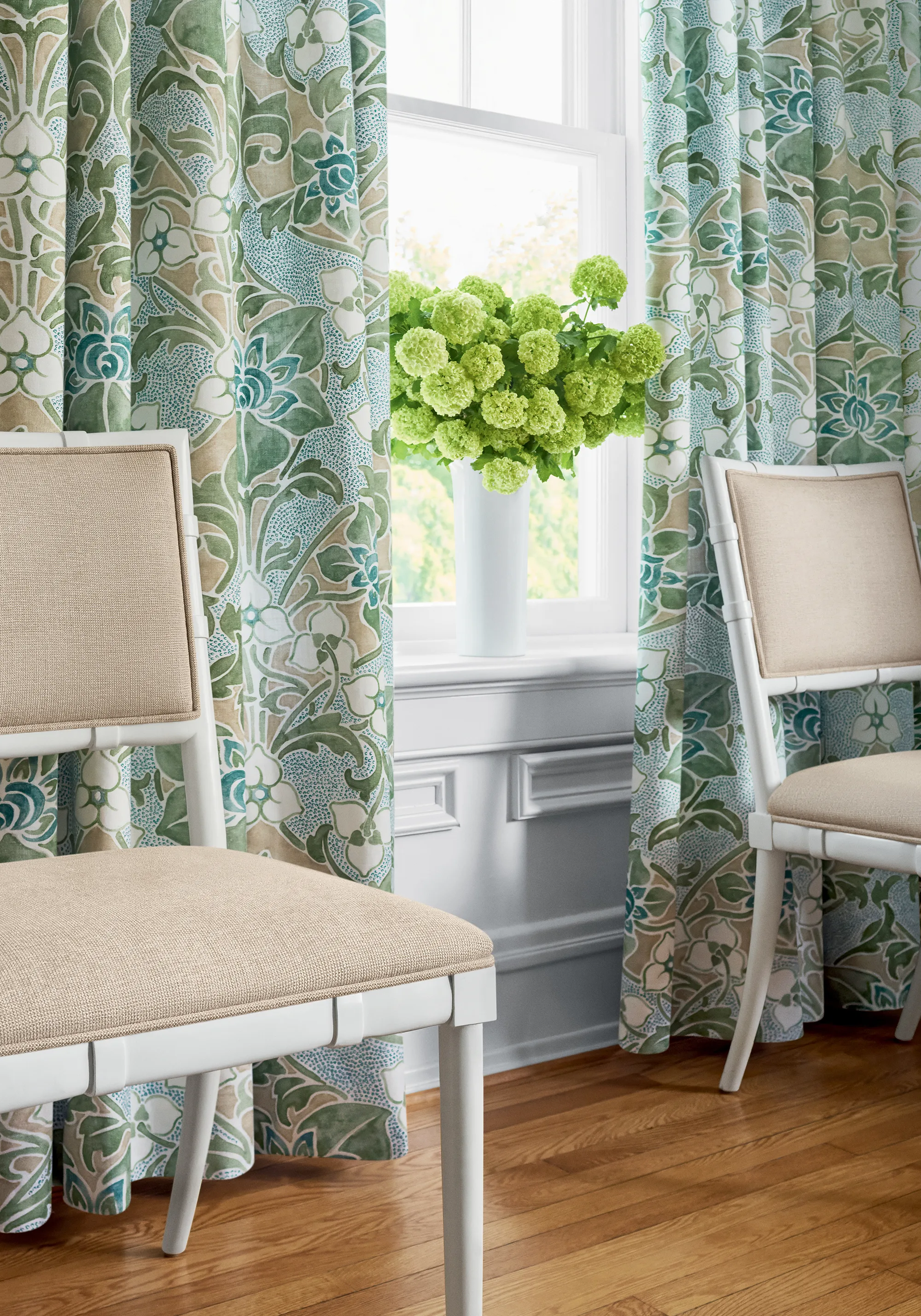 Thibaut Woodford in Sage (F914600)