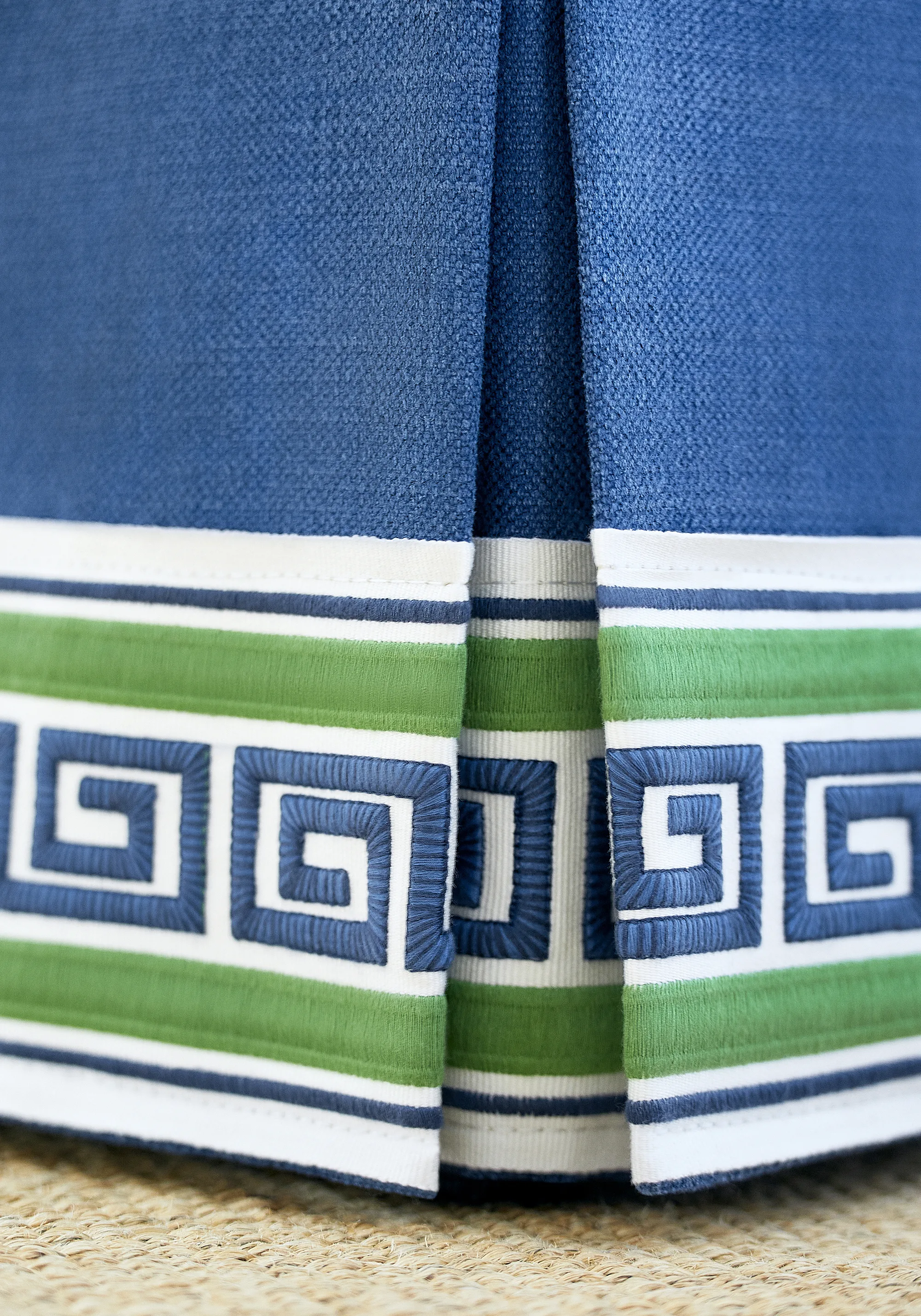 Thibaut Avenue Tape in Kelly and Bermuda (E12107)