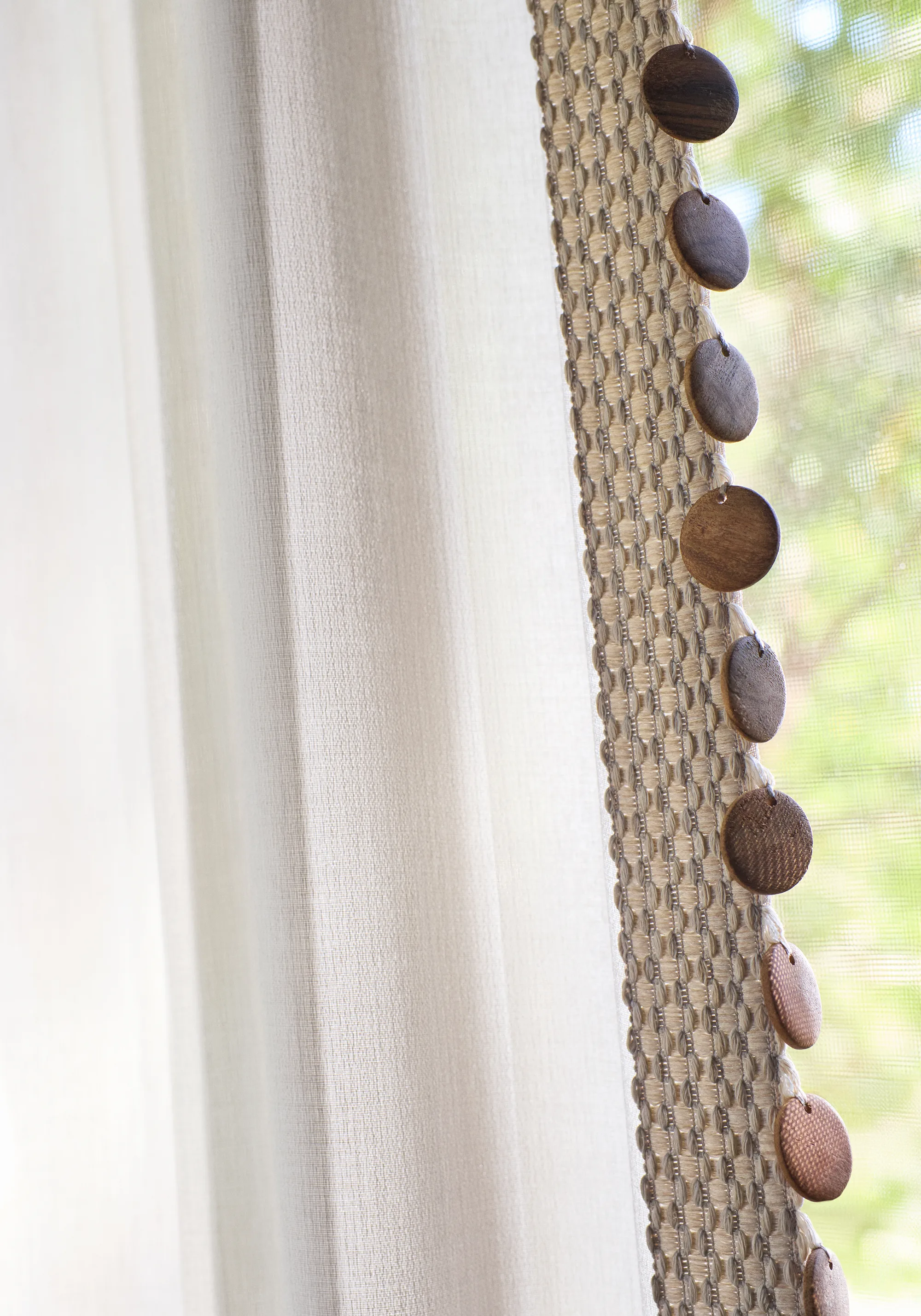 Thibaut Bali Bead in Linen (E12417)
