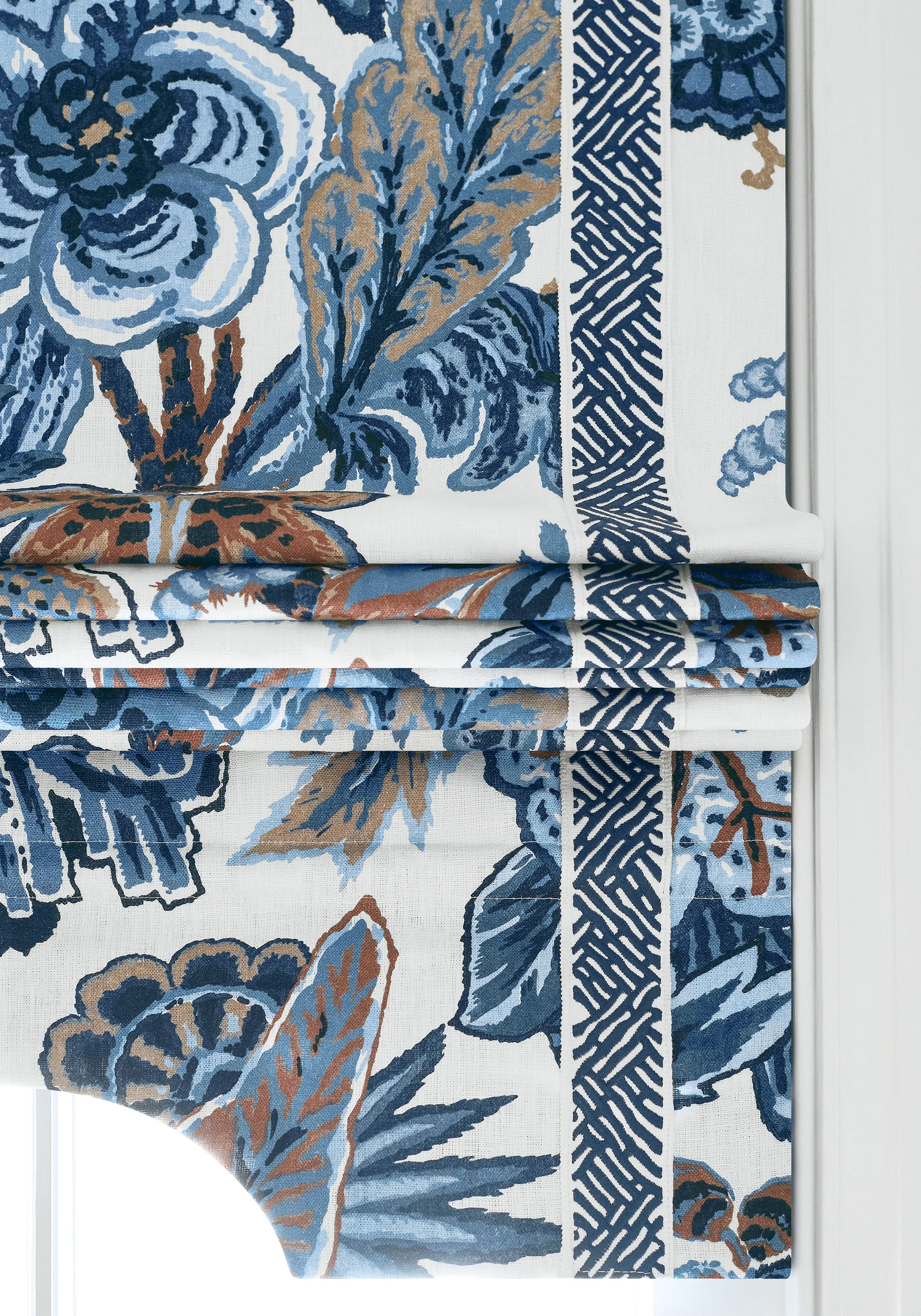 Thibaut Cobble Hill Tape in Navy (E12015)