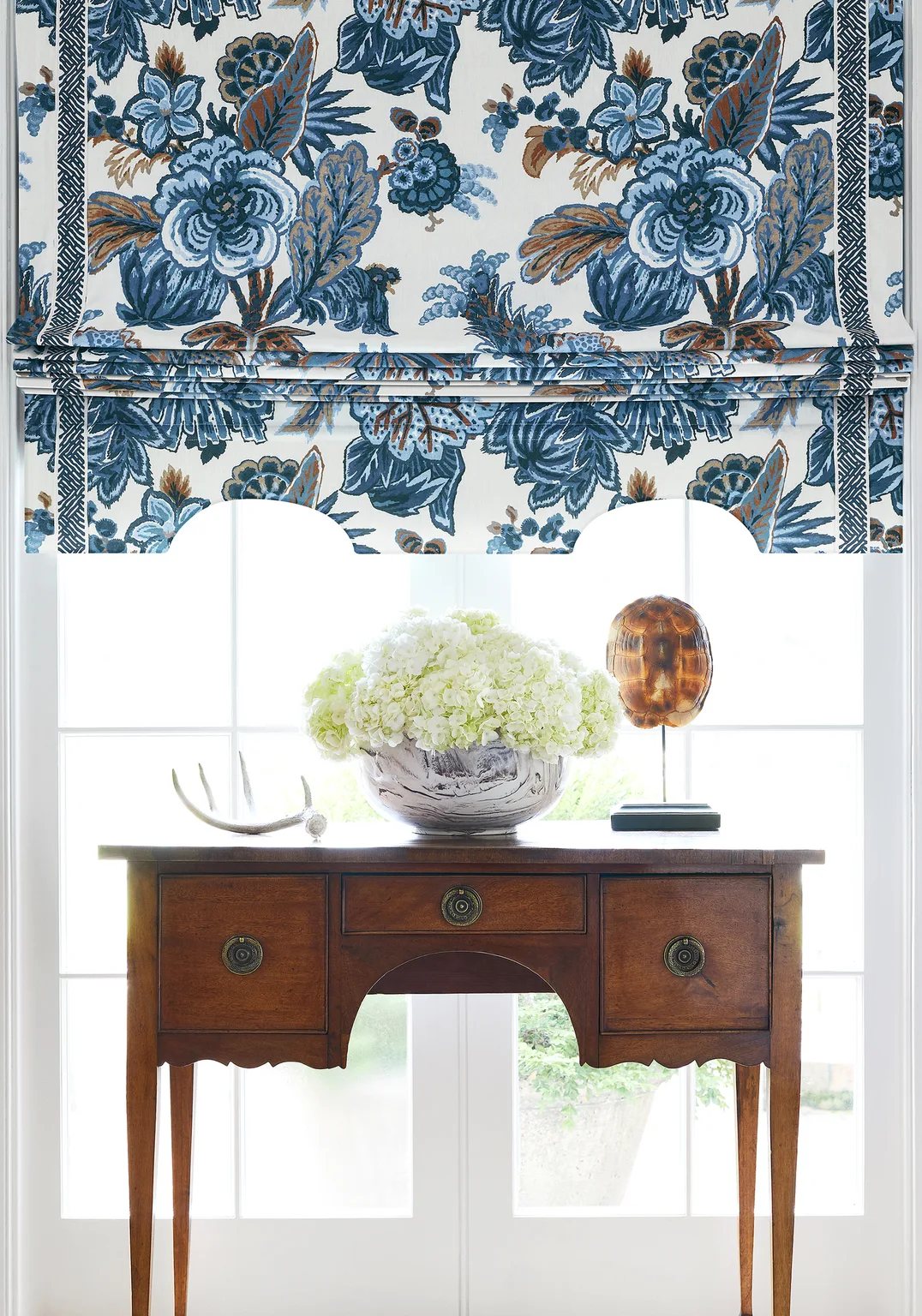 Thibaut Cobble Hill Tape in Navy (E12015)