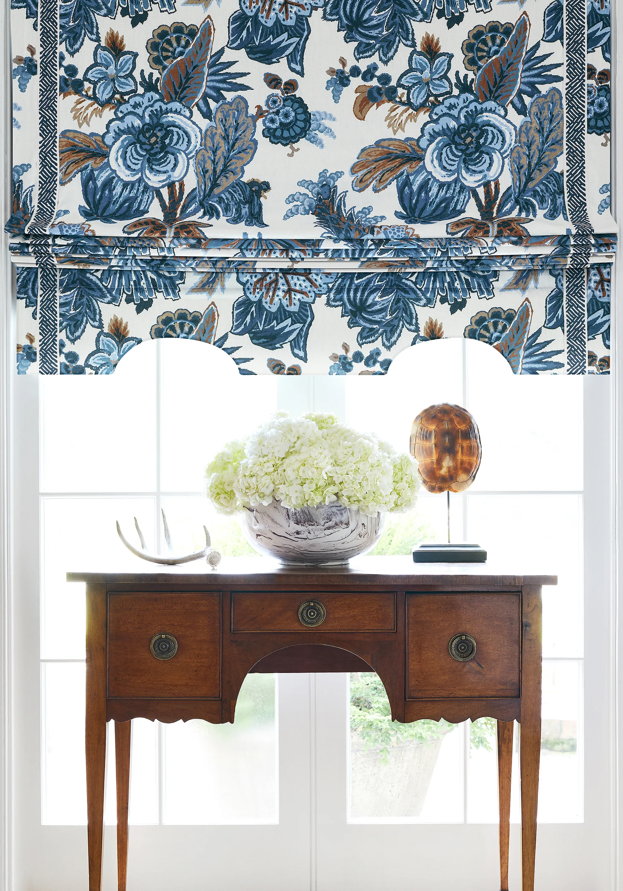 Thibaut Cobble Hill Tape in Navy (E12015)