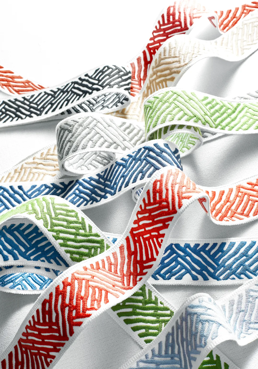 Thibaut Cobble Hill Tape in Spring (E12012)