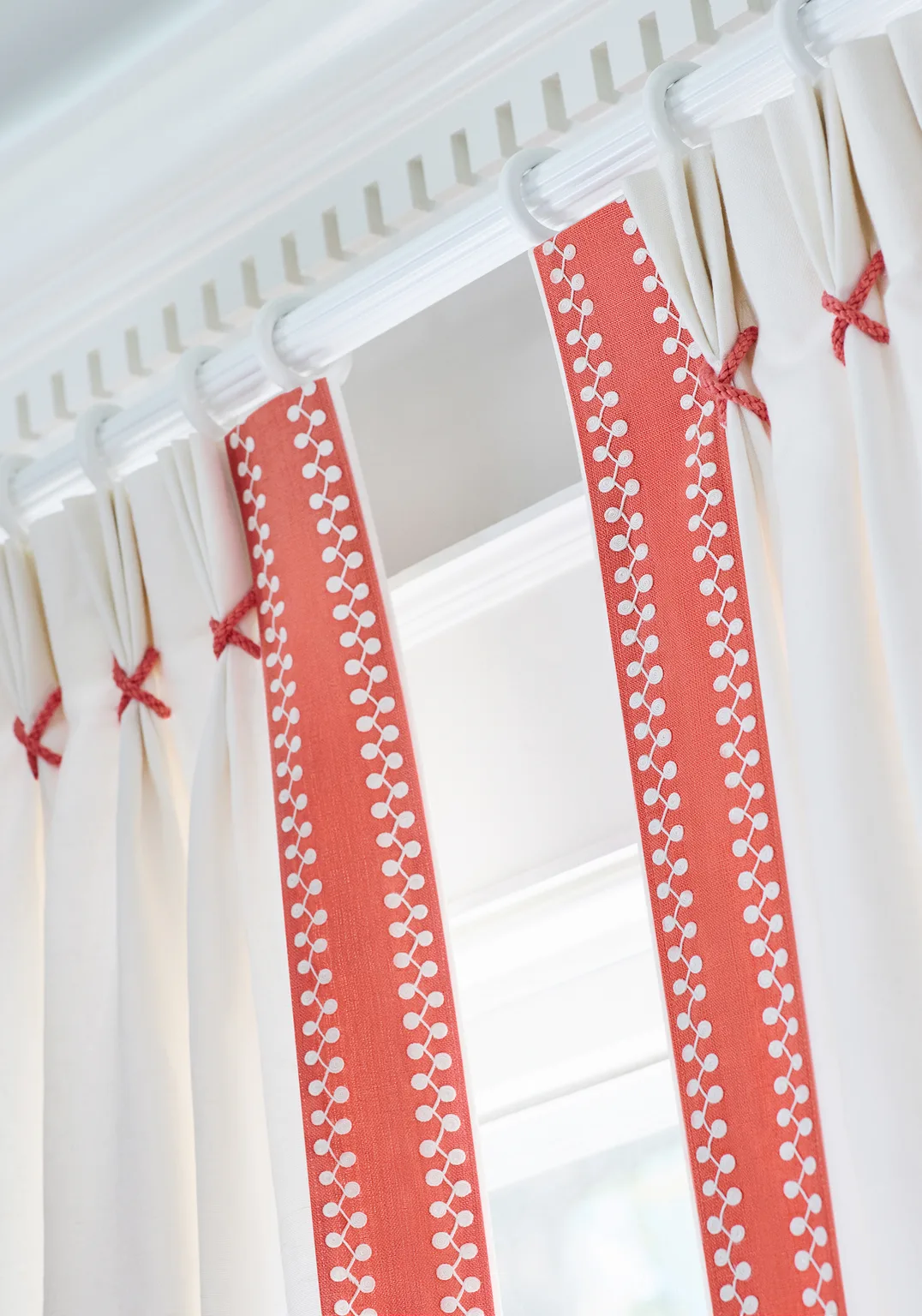 Thibaut Crosby Cord in Coral (E12235)
