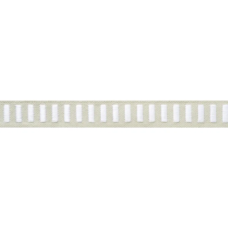 Thibaut Dash Tape in White on Linen (E12135)