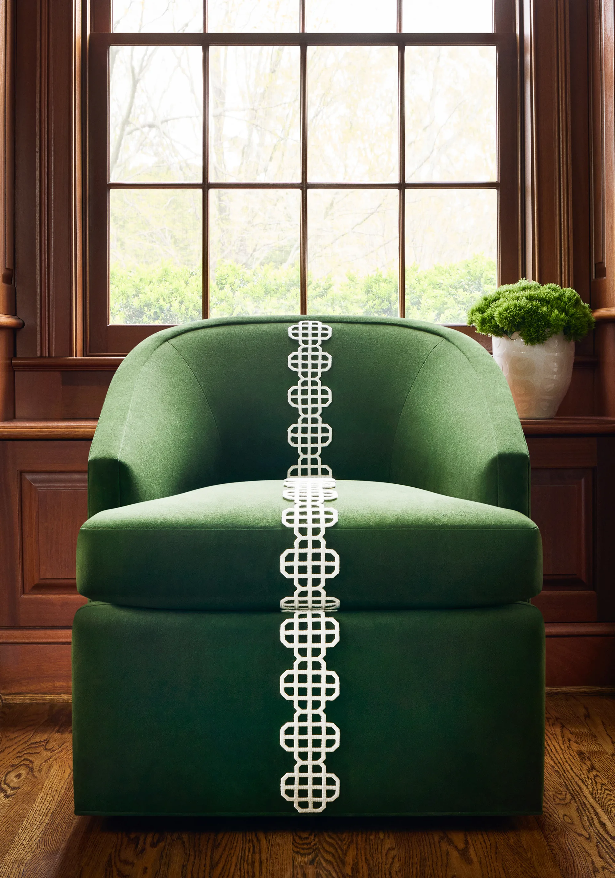 Thibaut Fret Applique in Ivory (E12273)
