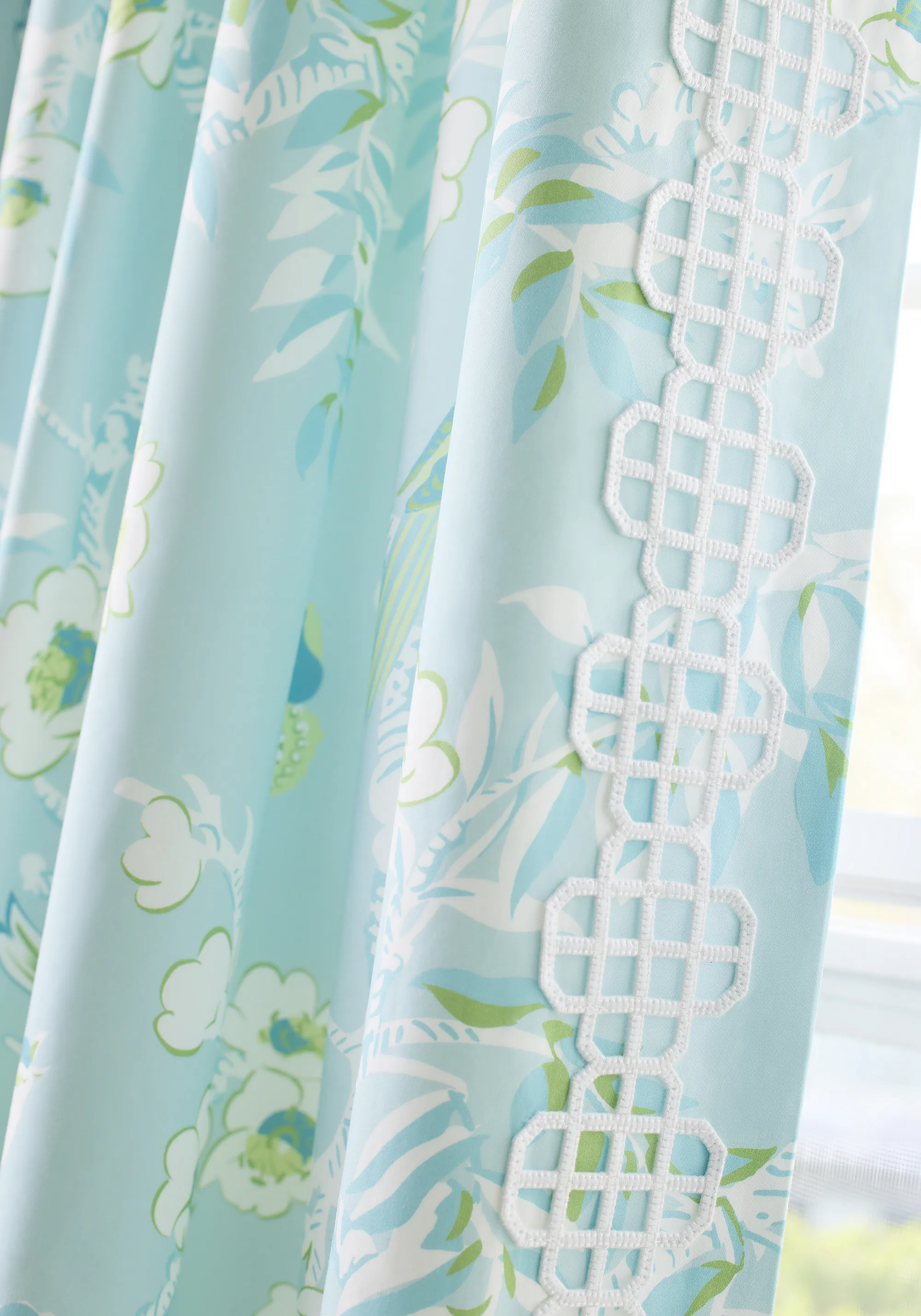 Thibaut Fret Applique in Snow White (E12262)