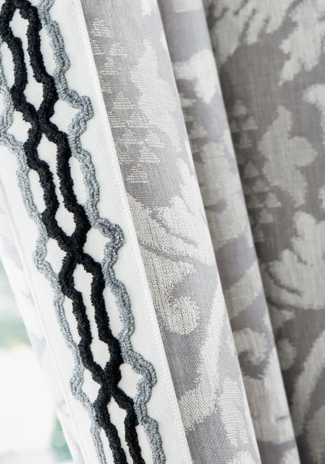 Thibaut Hartney Tape in Flannel and Onyx (E12091)